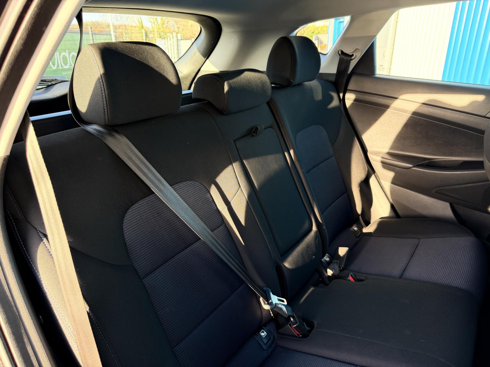 Hyundai TUCSON 1.7 CRDi Blue Drive SE SUV 5dr Diesel Manual Euro 6 (s/s) (116 ps)