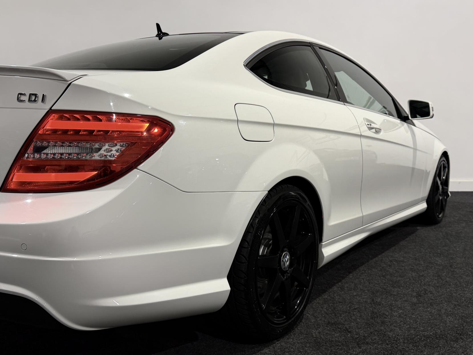 Mercedes-Benz C Class 2.1 C220 CDI AMG Sport Edition Coupe 2dr Diesel G-Tronic+ Euro 5 (s/s) (170 ps)