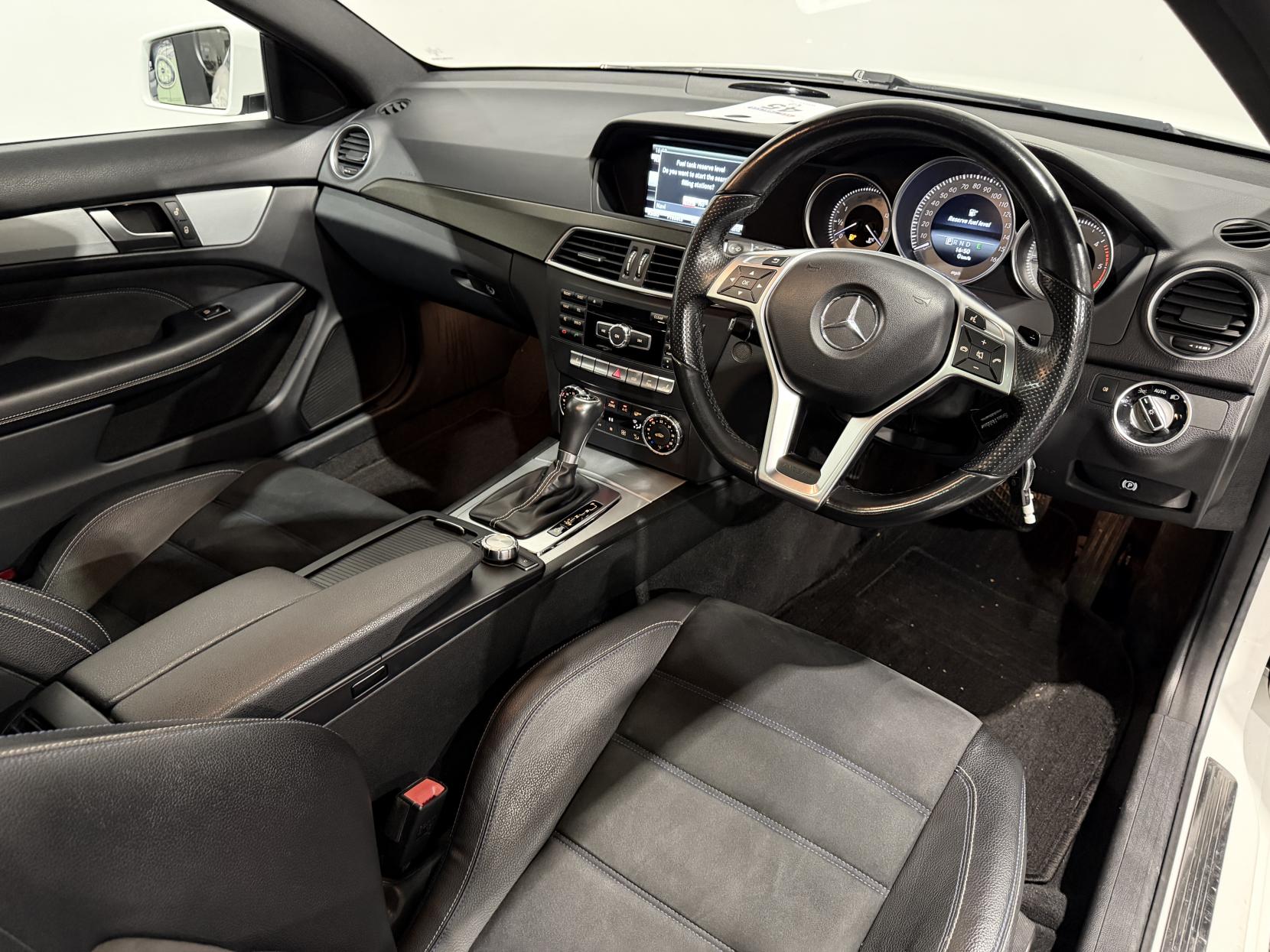 Mercedes-Benz C Class 2.1 C220 CDI AMG Sport Edition Coupe 2dr Diesel G-Tronic+ Euro 5 (s/s) (170 ps)