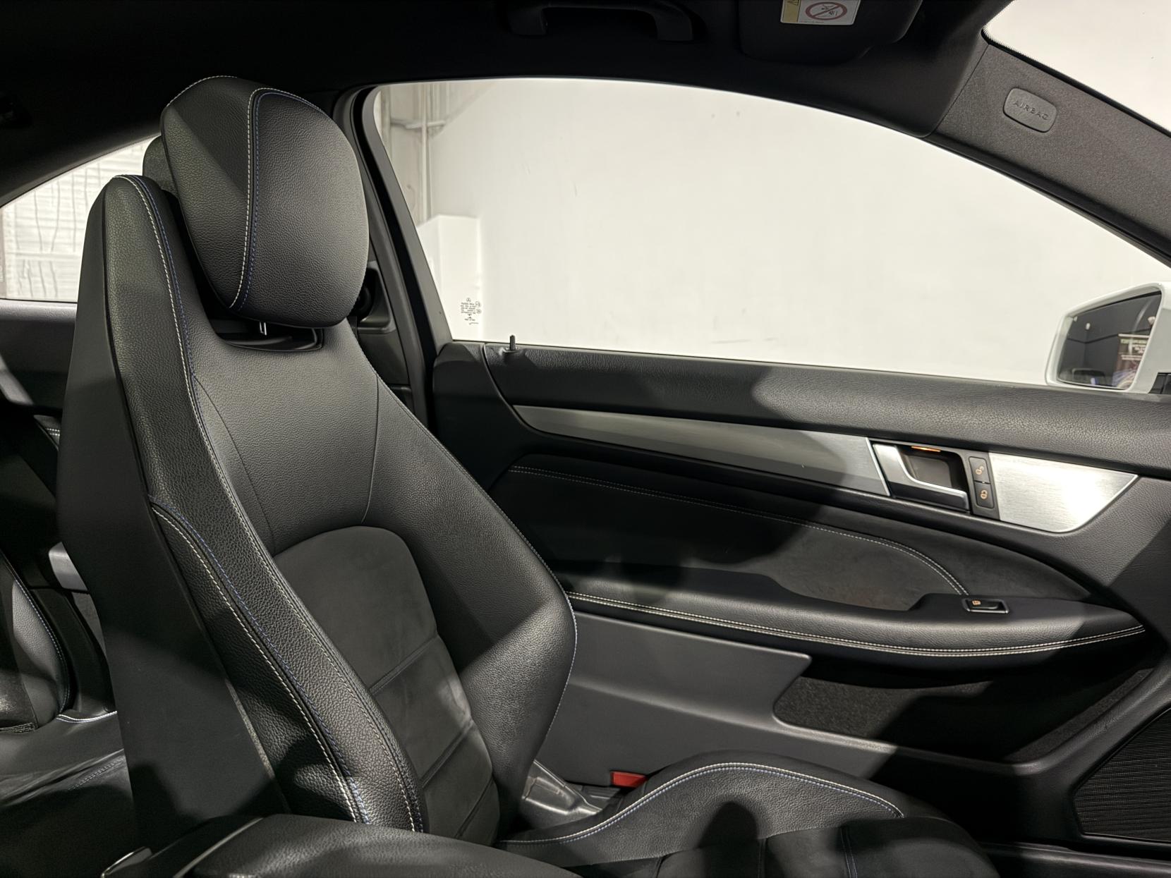 Mercedes-Benz C Class 2.1 C220 CDI AMG Sport Edition Coupe 2dr Diesel G-Tronic+ Euro 5 (s/s) (170 ps)