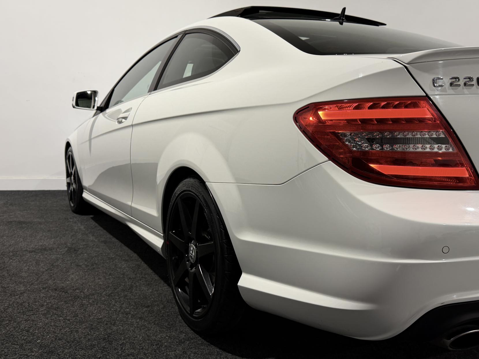 Mercedes-Benz C Class 2.1 C220 CDI AMG Sport Edition Coupe 2dr Diesel G-Tronic+ Euro 5 (s/s) (170 ps)