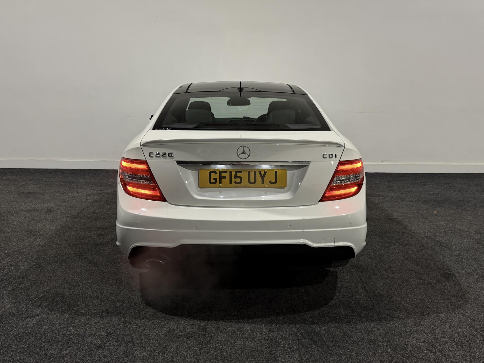 Mercedes-Benz C Class 2.1 C220 CDI AMG Sport Edition Coupe 2dr Diesel G-Tronic+ Euro 5 (s/s) (170 ps)