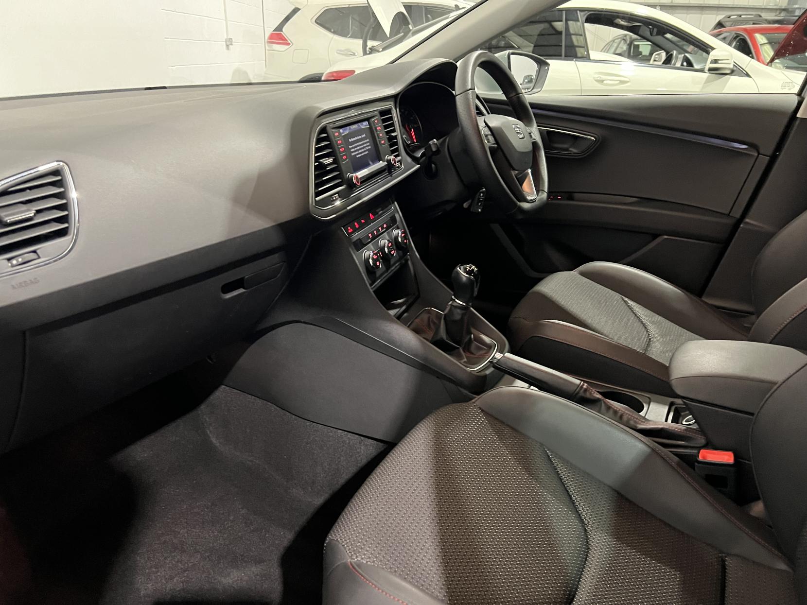 SEAT Leon 2.0 TDI CR FR Sport Tourer 5dr Diesel Manual Euro 5 (s/s) (184 ps)