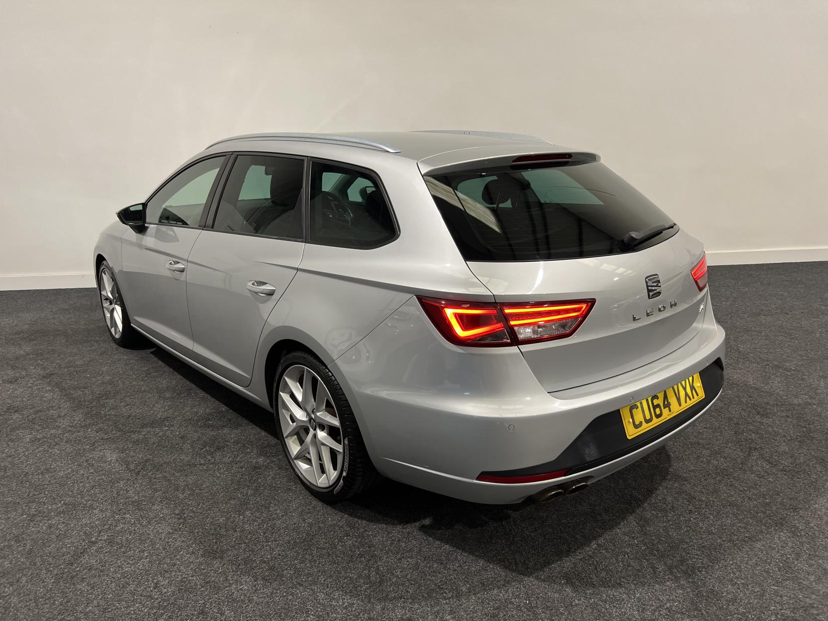 SEAT Leon 2.0 TDI CR FR Sport Tourer 5dr Diesel Manual Euro 5 (s/s) (184 ps)