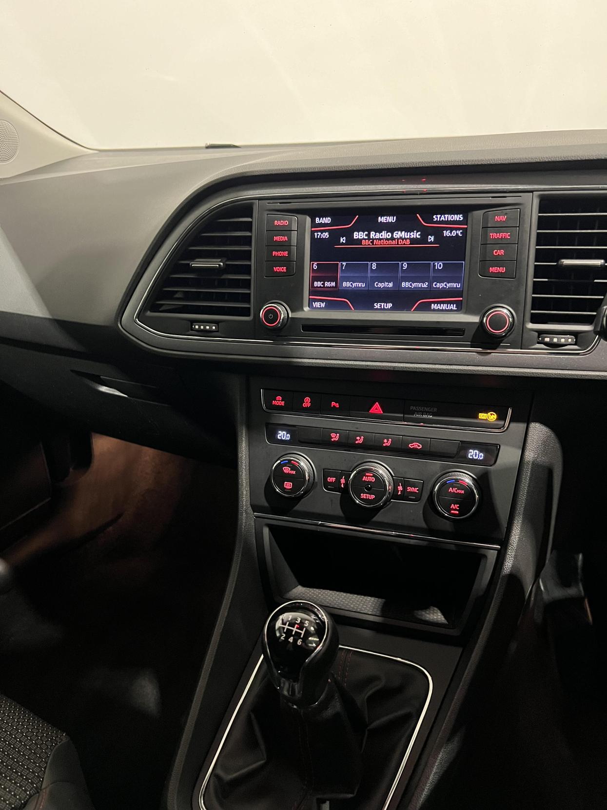 SEAT Leon 2.0 TDI CR FR Sport Tourer 5dr Diesel Manual Euro 5 (s/s) (184 ps)