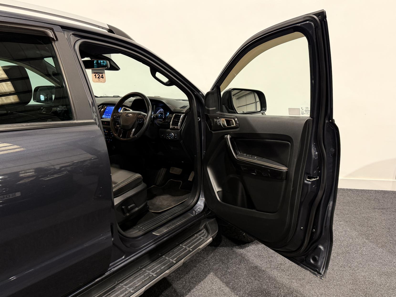 Ford Ranger 2.0 EcoBlue Wildtrak Pickup Double Cab 4dr Diesel Auto 4WD Euro 6 (s/s) (213 ps)