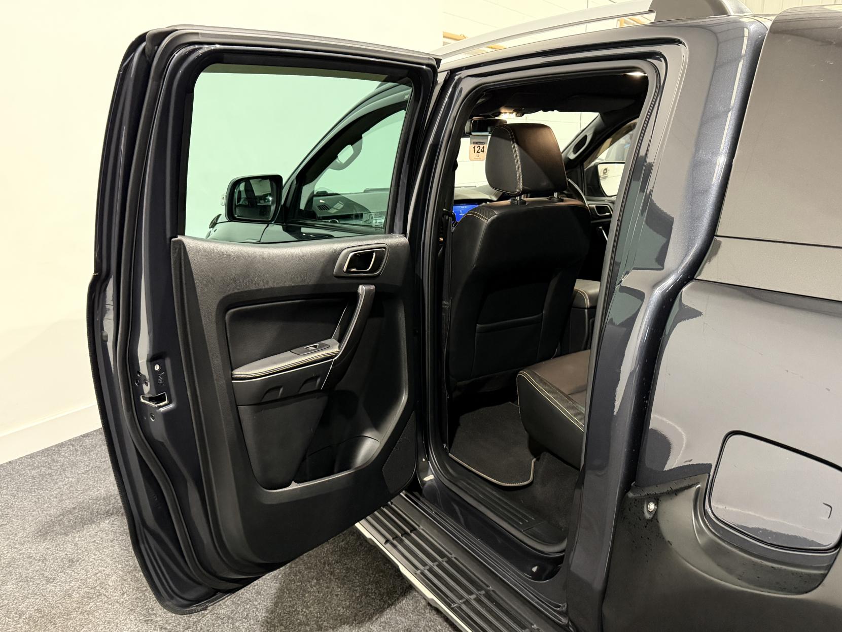 Ford Ranger 2.0 EcoBlue Wildtrak Pickup Double Cab 4dr Diesel Auto 4WD Euro 6 (s/s) (213 ps)
