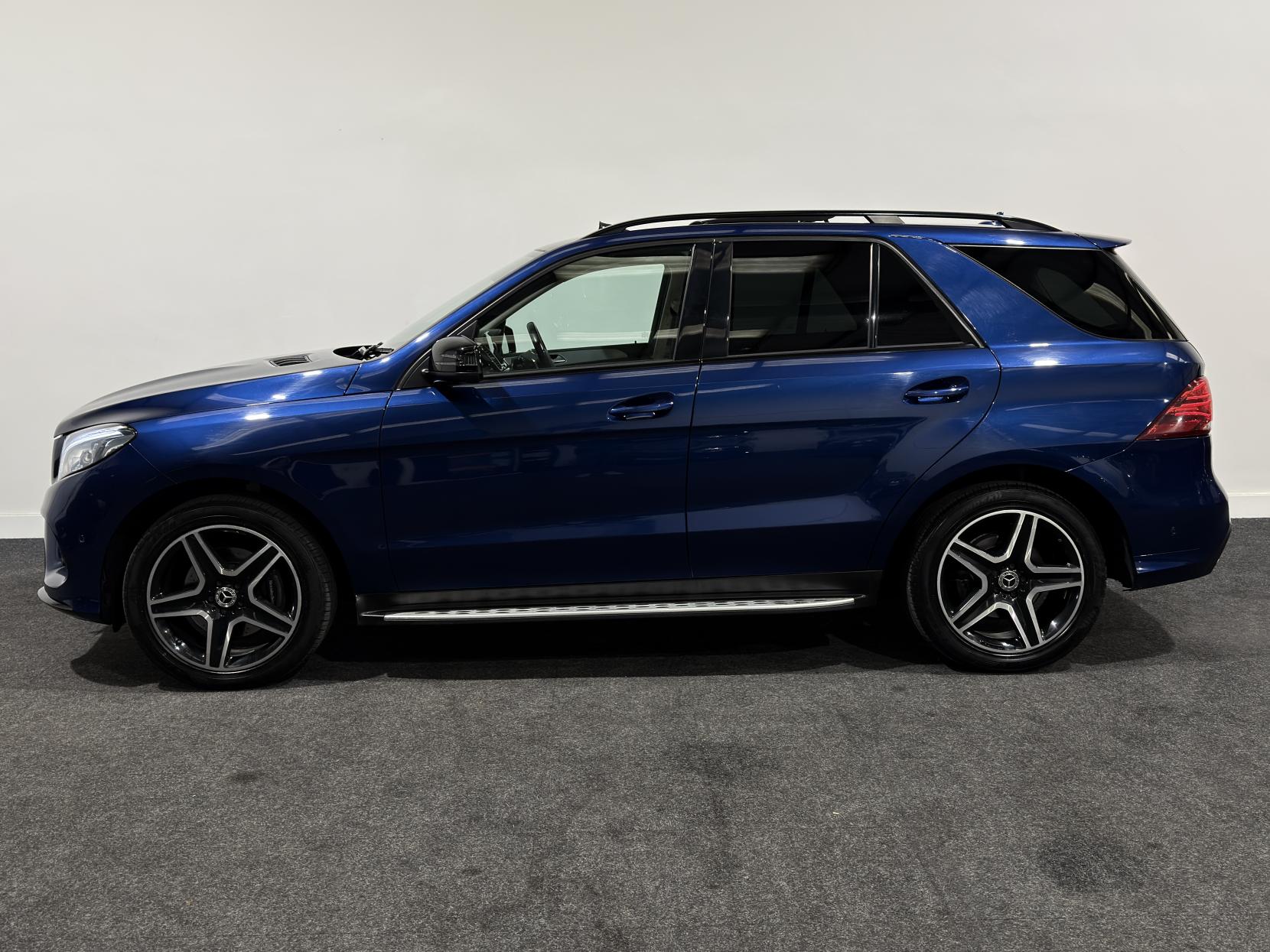 Mercedes-Benz GLE 3.0 GLE350d V6 AMG Line (Premium) SUV 5dr Diesel G-Tronic 4MATIC Euro 6 (s/s) (258 ps)