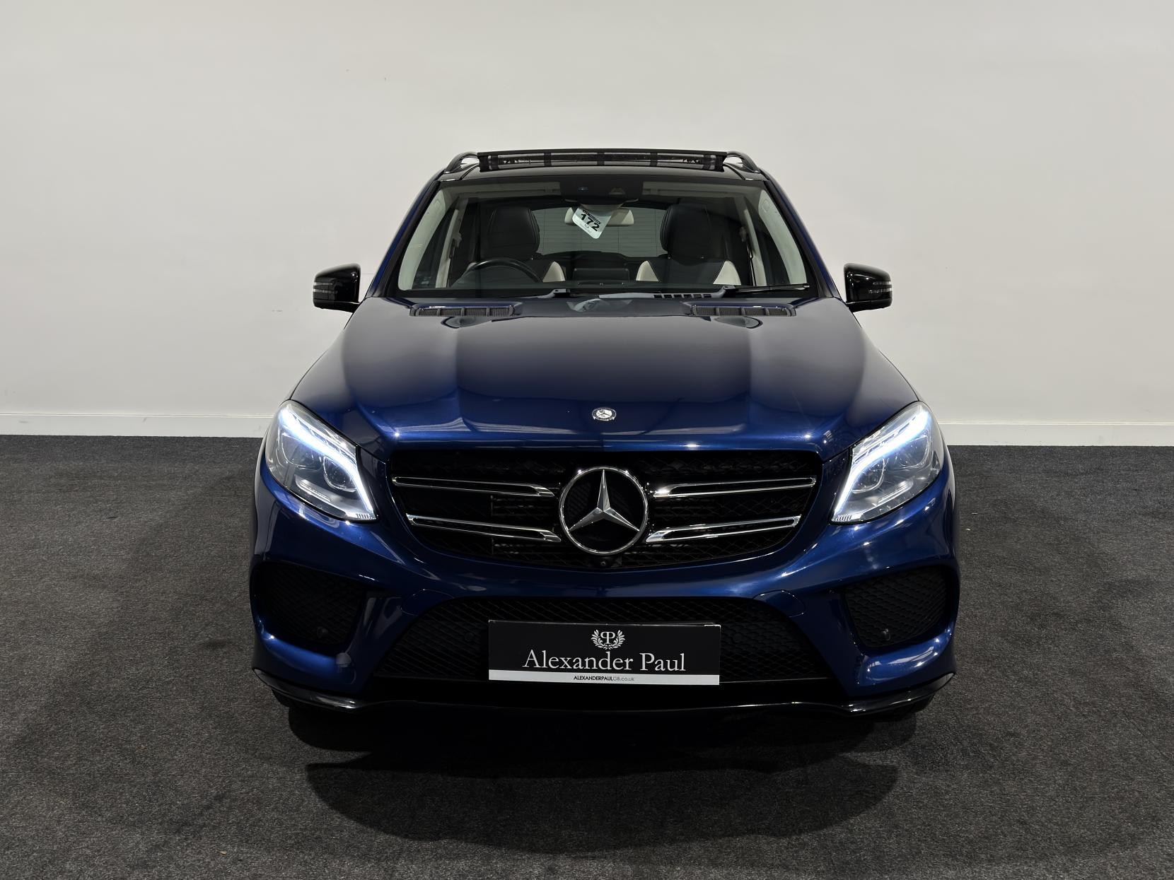 Mercedes-Benz GLE 3.0 GLE350d V6 AMG Line (Premium) SUV 5dr Diesel G-Tronic 4MATIC Euro 6 (s/s) (258 ps)