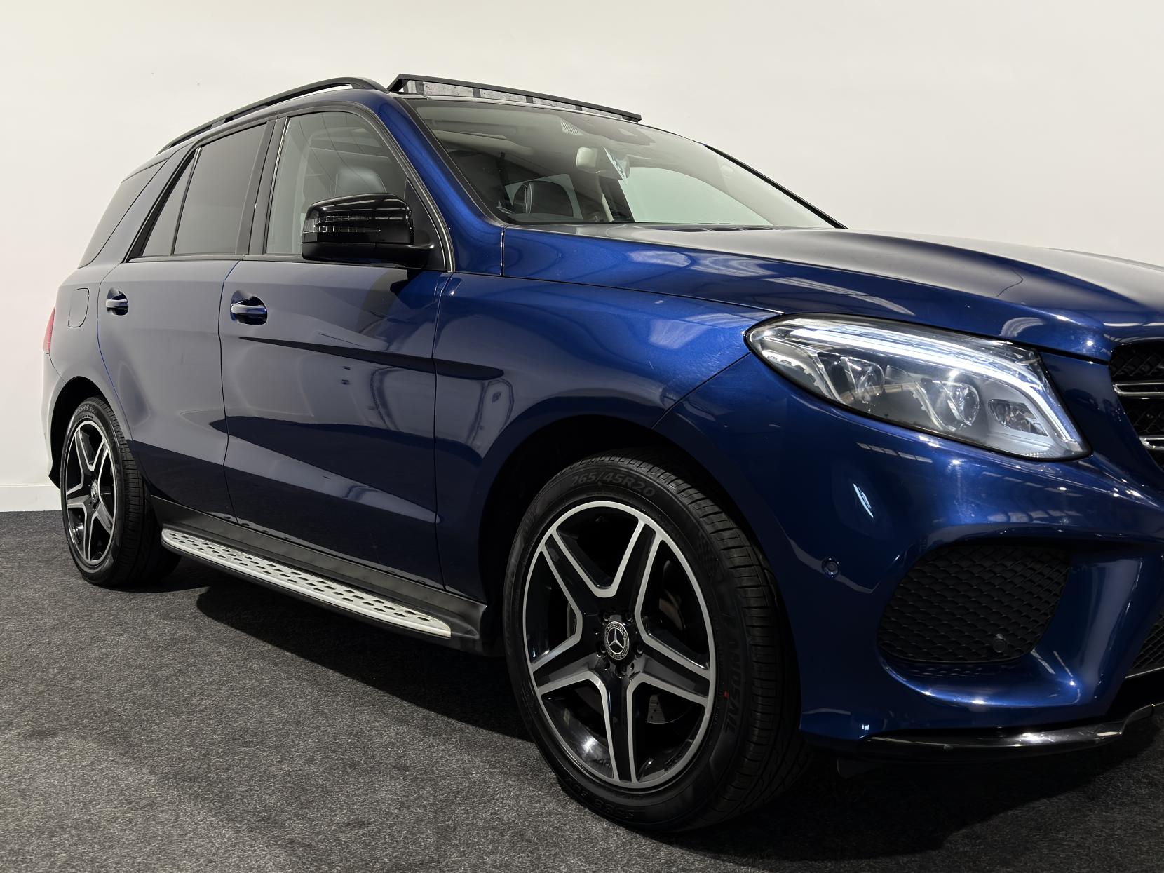 Mercedes-Benz GLE 3.0 GLE350d V6 AMG Line (Premium) SUV 5dr Diesel G-Tronic 4MATIC Euro 6 (s/s) (258 ps)