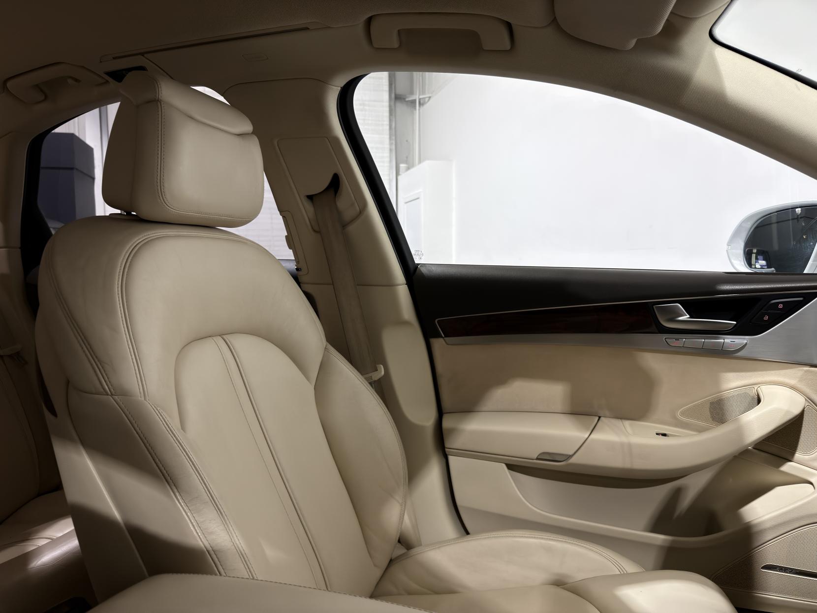 Audi A8 3.0 TDI V6 Sport Executive Saloon 4dr Diesel Tiptronic quattro Euro 5 (s/s) (250 ps)