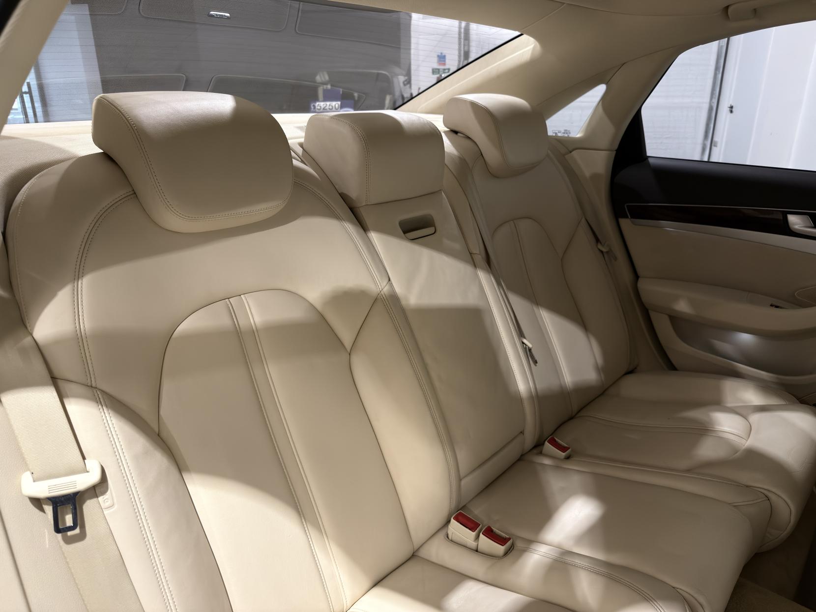 Audi A8 3.0 TDI V6 Sport Executive Saloon 4dr Diesel Tiptronic quattro Euro 5 (s/s) (250 ps)