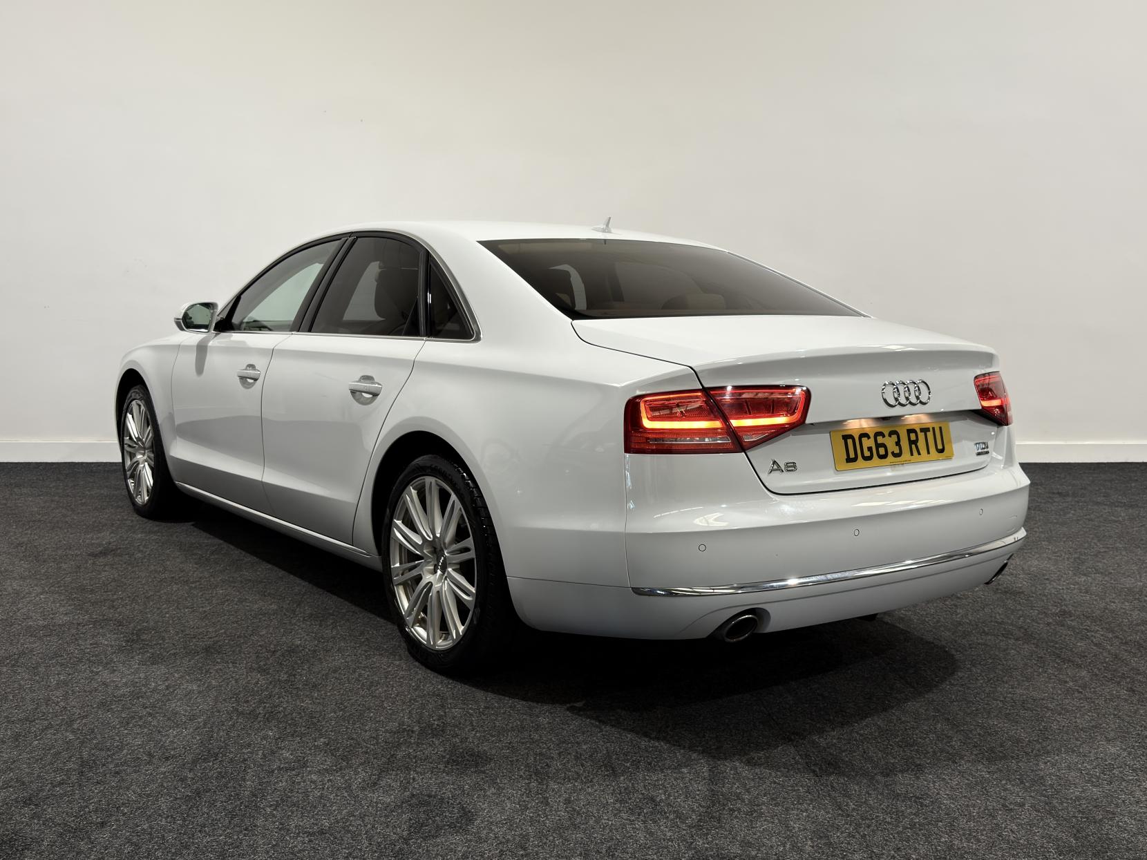 Audi A8 3.0 TDI V6 Sport Executive Saloon 4dr Diesel Tiptronic quattro Euro 5 (s/s) (250 ps)