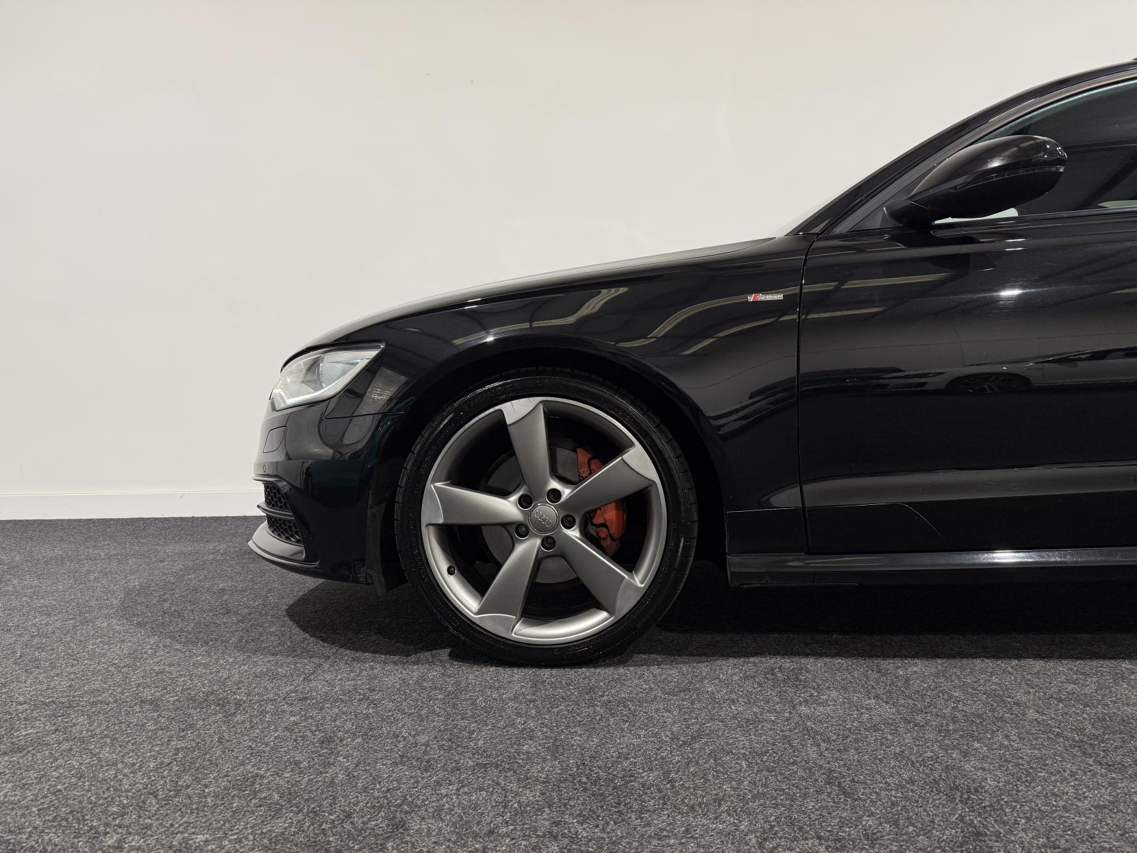 Audi A6 Avant 3.0 TDI V6 Black Edition Estate 5dr Diesel Manual Euro 5 (s/s) (204 ps)