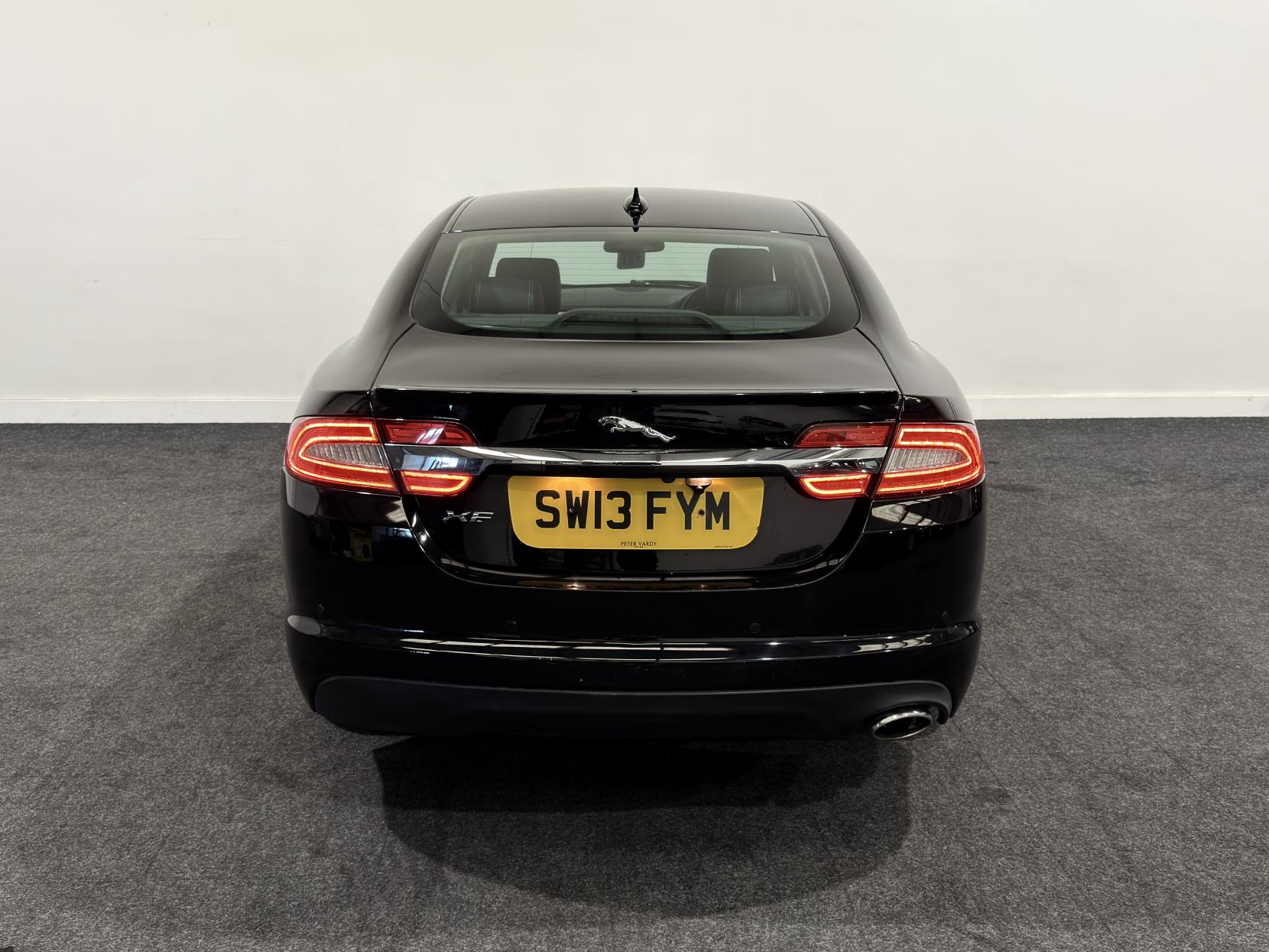 Jaguar XF 2.2d Sport Saloon 4dr Diesel Auto Euro 5 (s/s) (200 ps)