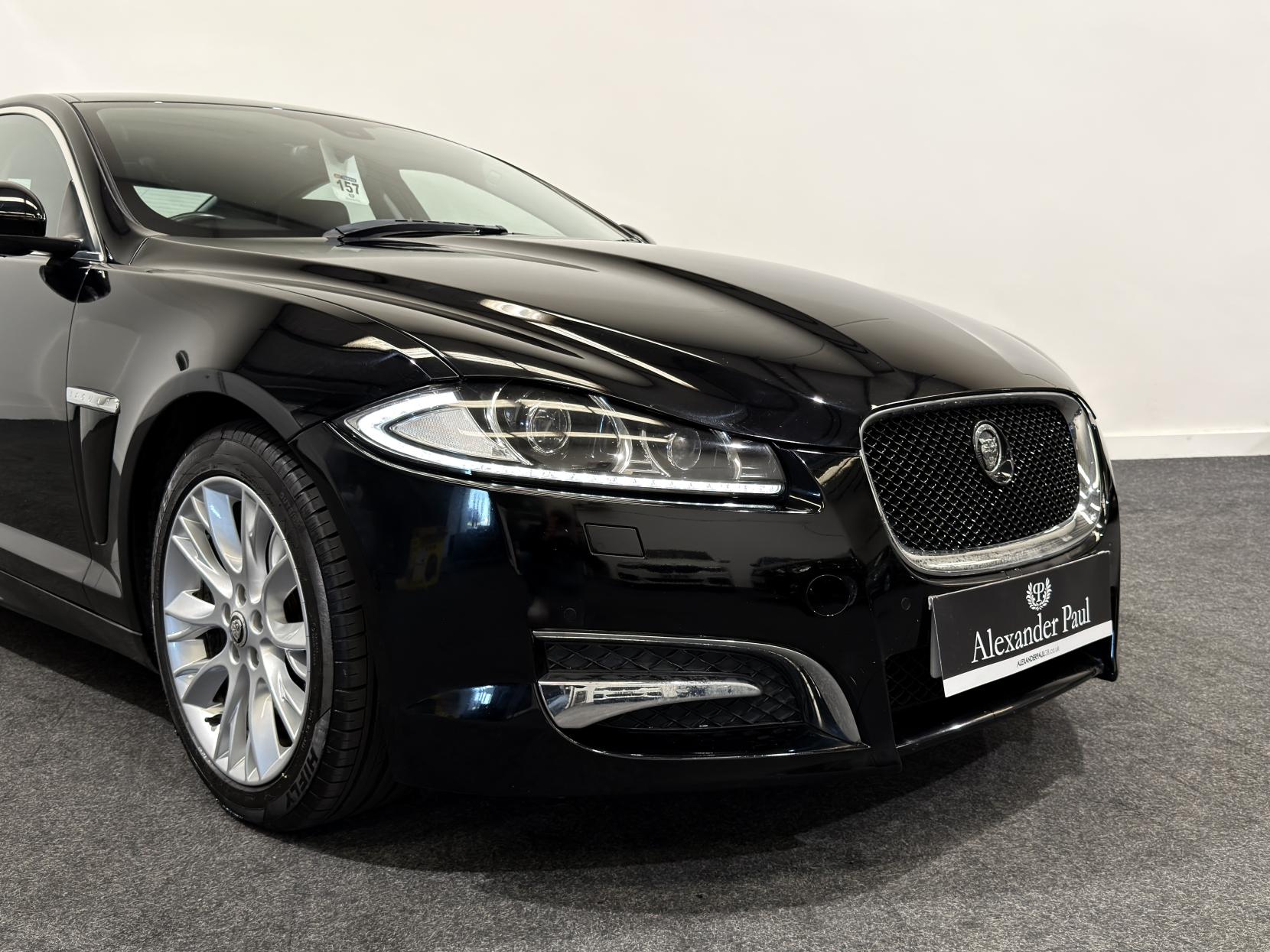 Jaguar XF 2.2d Sport Saloon 4dr Diesel Auto Euro 5 (s/s) (200 ps)