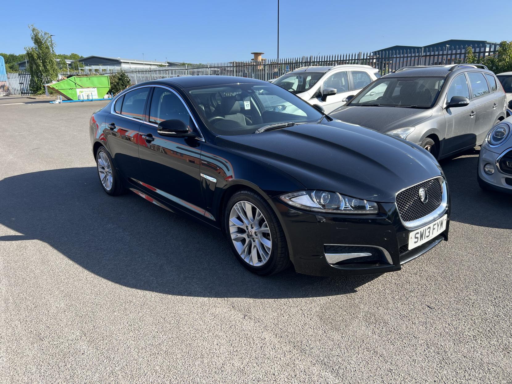 Jaguar XF 2.2d Sport Saloon 4dr Diesel Auto Euro 5 (s/s) (200 ps)