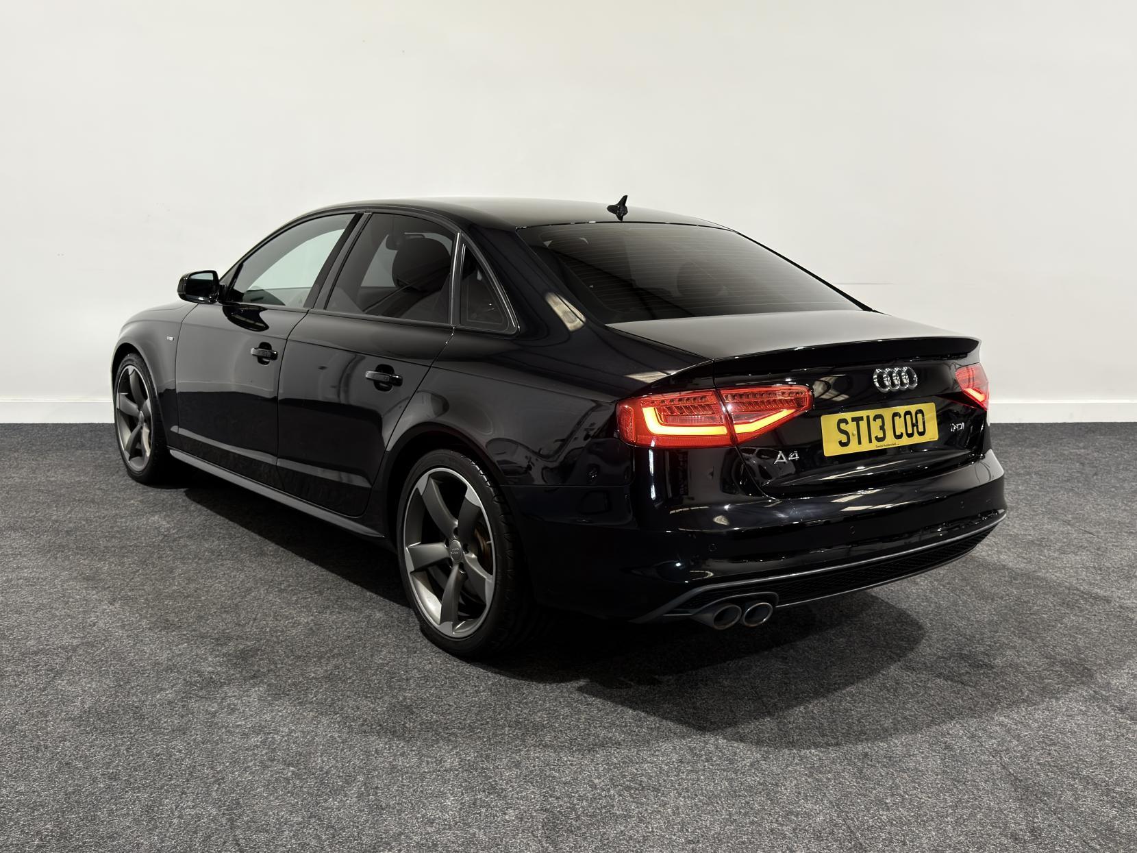 Audi A4 2.0 TDI Black Edition Saloon 4dr Diesel Manual Euro 5 (s/s) (150 ps)