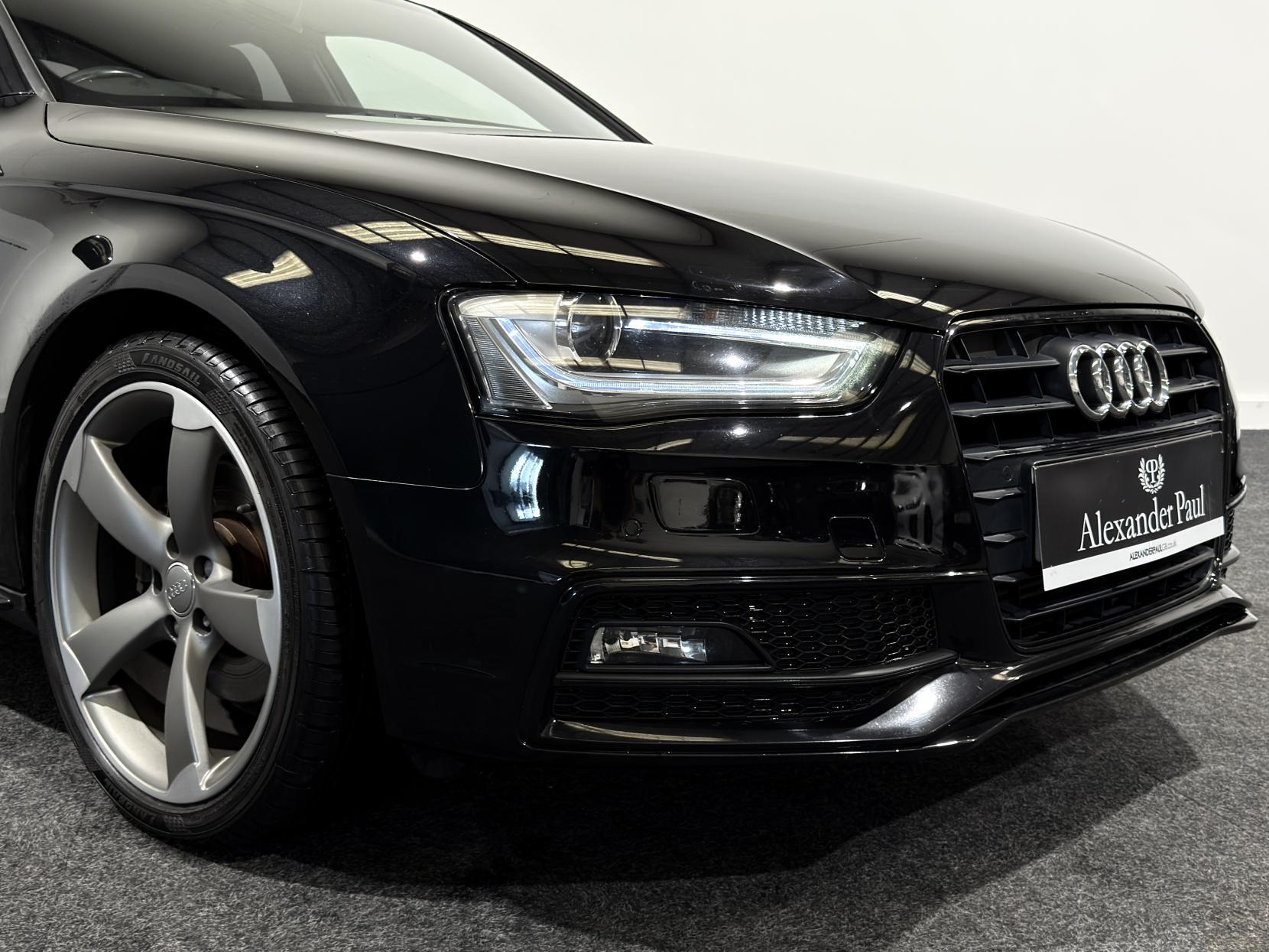 Audi A4 2.0 TDI Black Edition Saloon 4dr Diesel Manual Euro 5 (s/s) (150 ps)