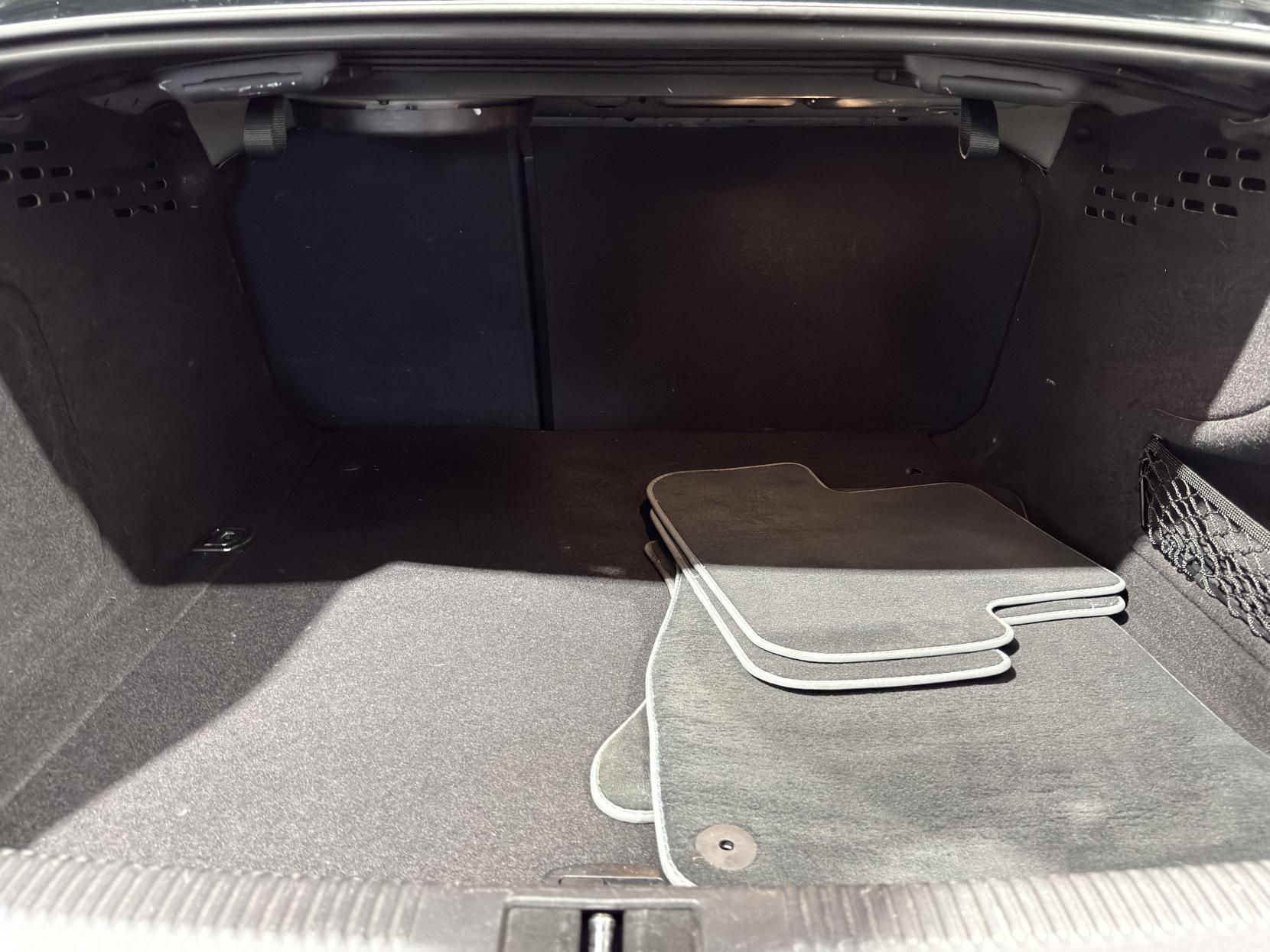 Audi A4 2.0 TDI Black Edition Saloon 4dr Diesel Manual Euro 5 (s/s) (150 ps)