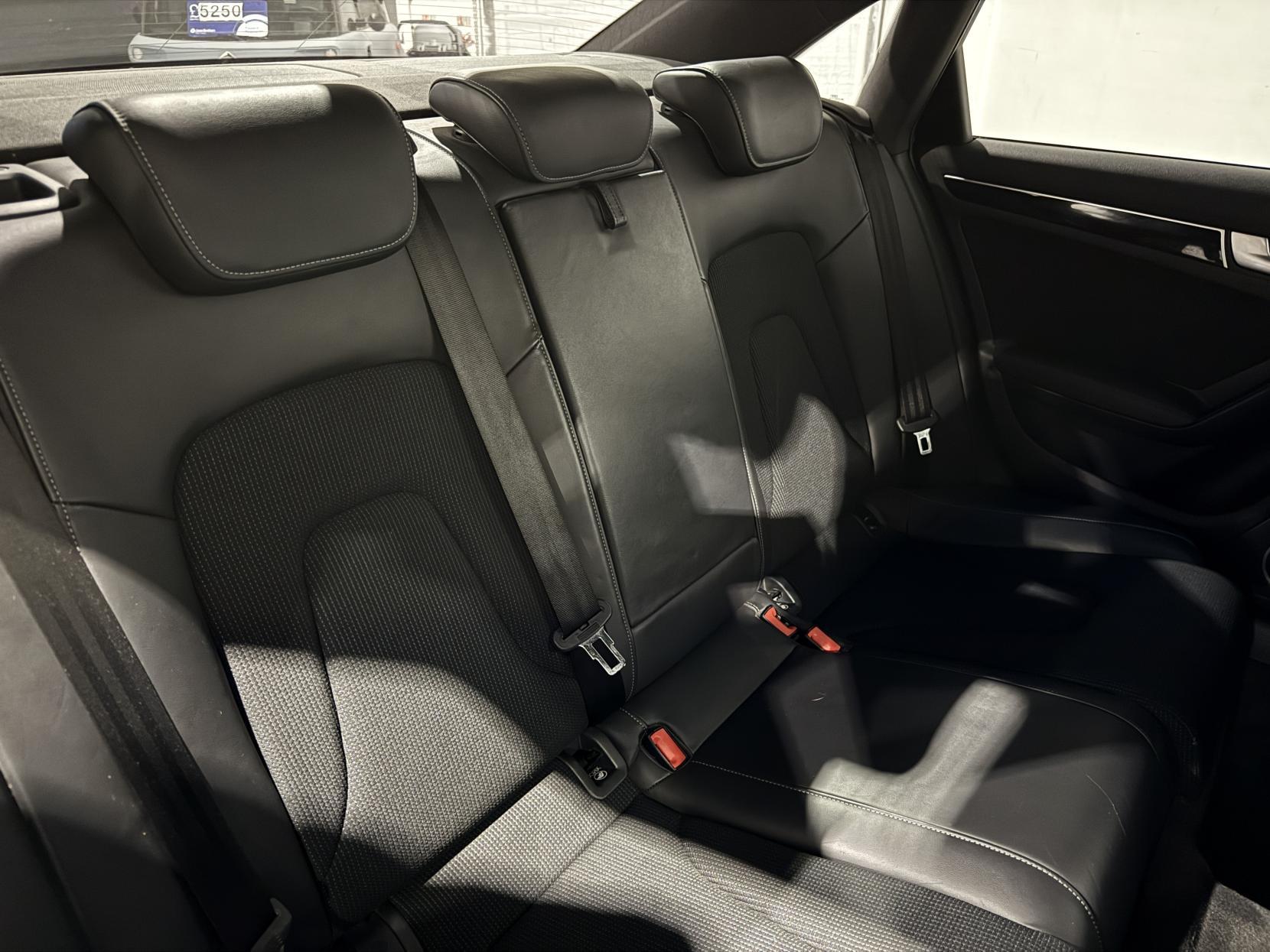 Audi A4 2.0 TDI Black Edition Saloon 4dr Diesel Manual Euro 5 (s/s) (150 ps)