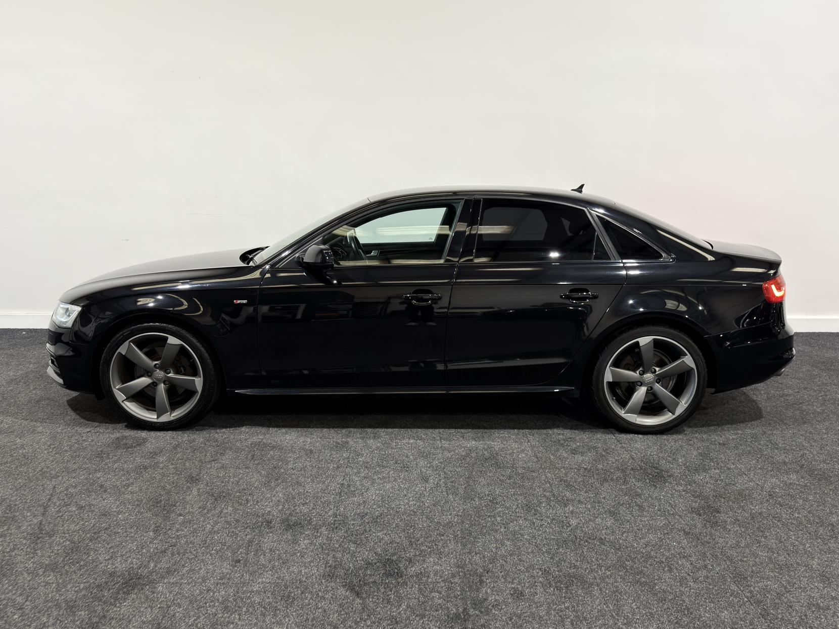 Audi A4 2.0 TDI Black Edition Saloon 4dr Diesel Manual Euro 5 (s/s) (150 ps)