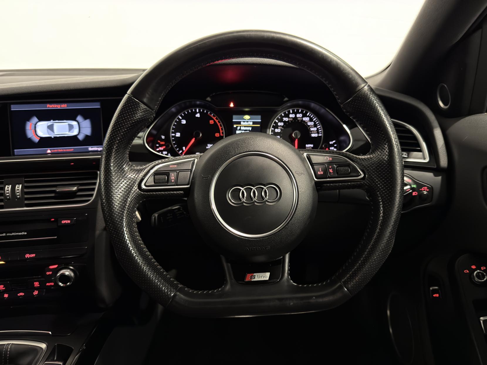 Audi A4 2.0 TDI Black Edition Saloon 4dr Diesel Manual Euro 5 (s/s) (150 ps)