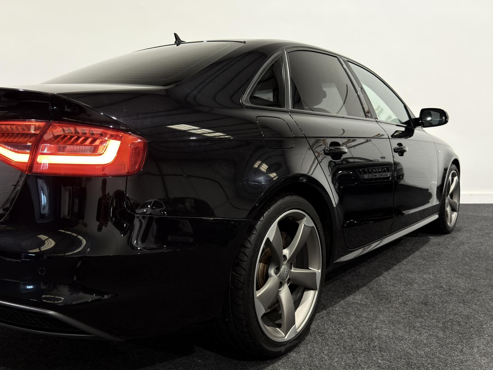 Audi A4 2.0 TDI Black Edition Saloon 4dr Diesel Manual Euro 5 (s/s) (150 ps)