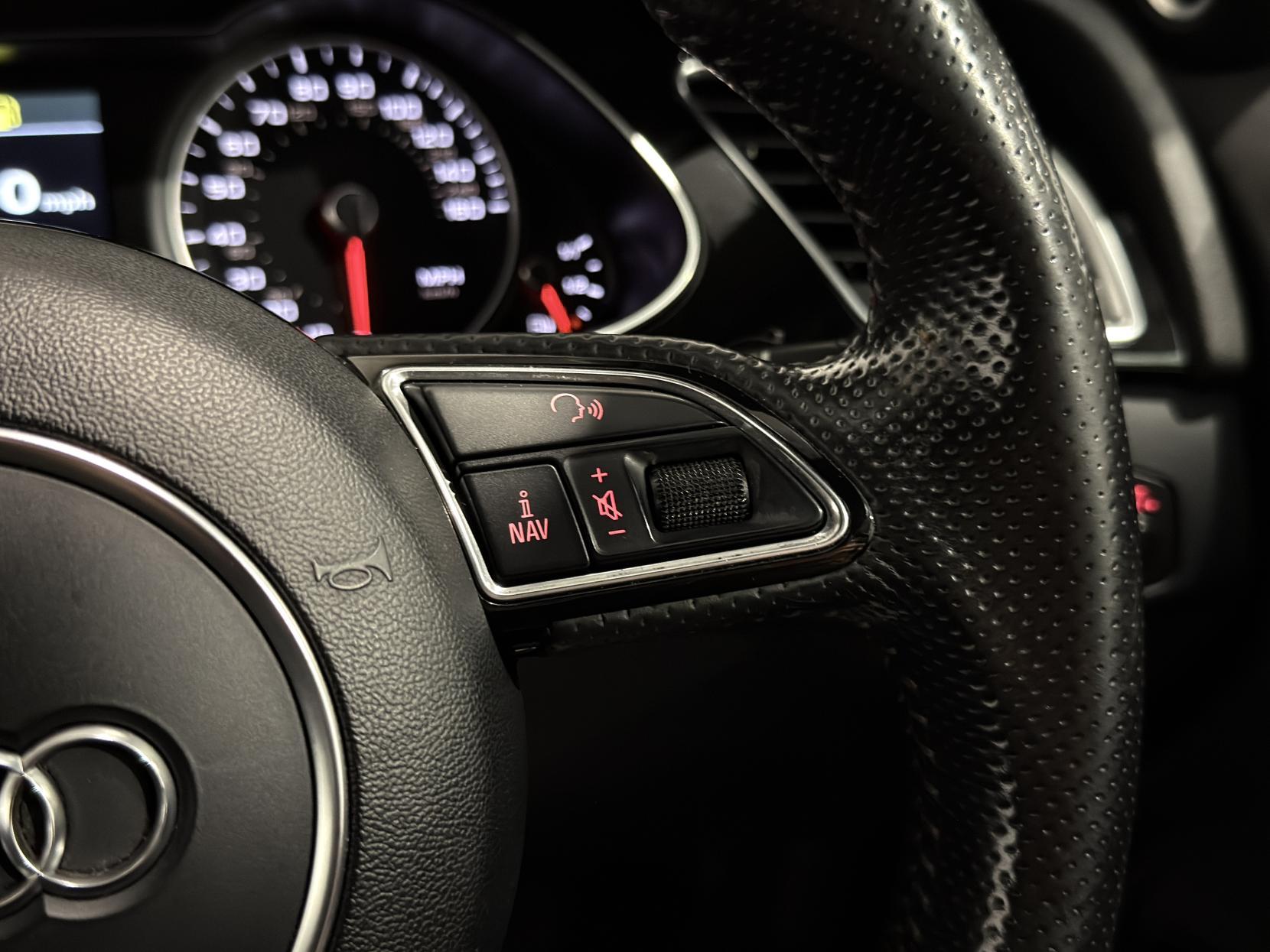 Audi A4 2.0 TDI Black Edition Saloon 4dr Diesel Manual Euro 5 (s/s) (150 ps)