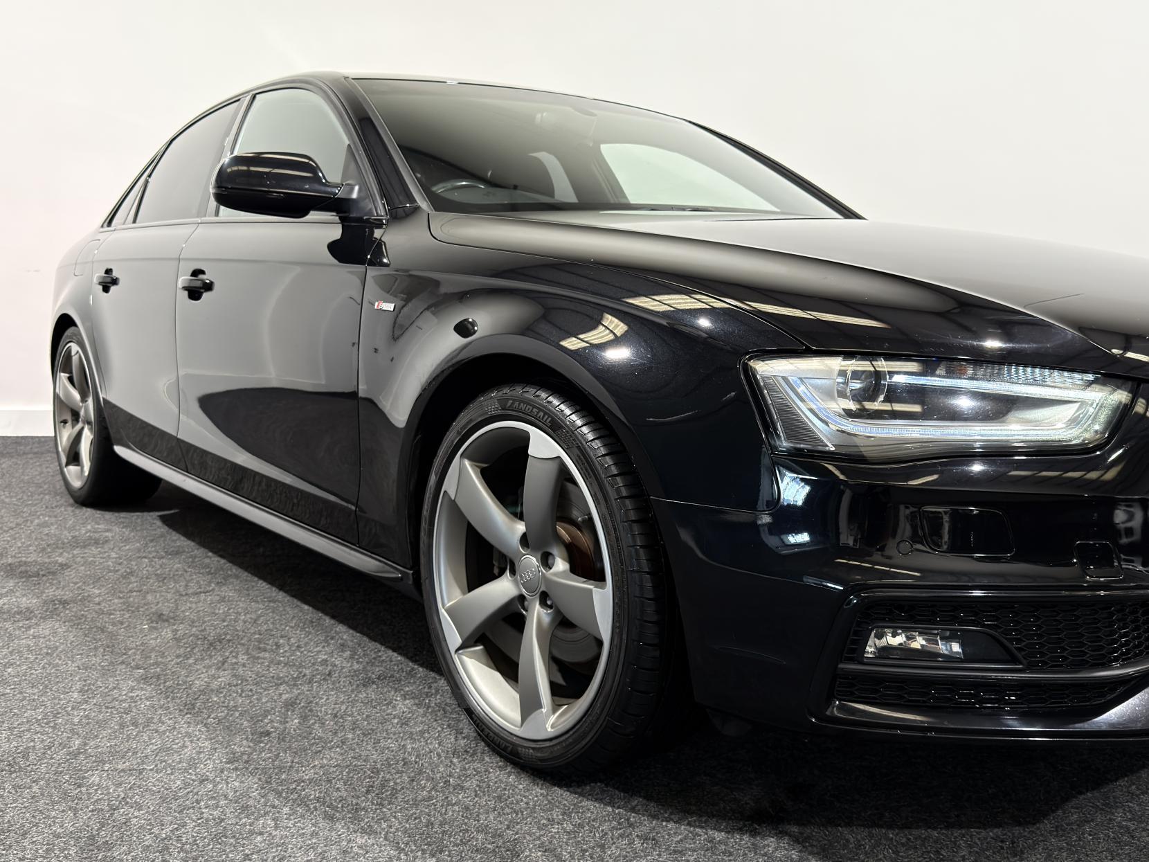 Audi A4 2.0 TDI Black Edition Saloon 4dr Diesel Manual Euro 5 (s/s) (150 ps)