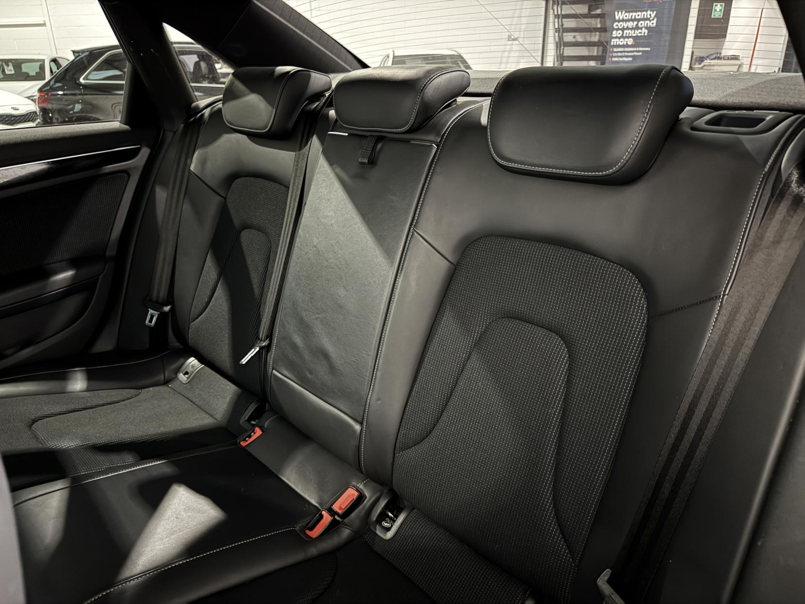 Audi A4 2.0 TDI Black Edition Saloon 4dr Diesel Manual Euro 5 (s/s) (150 ps)