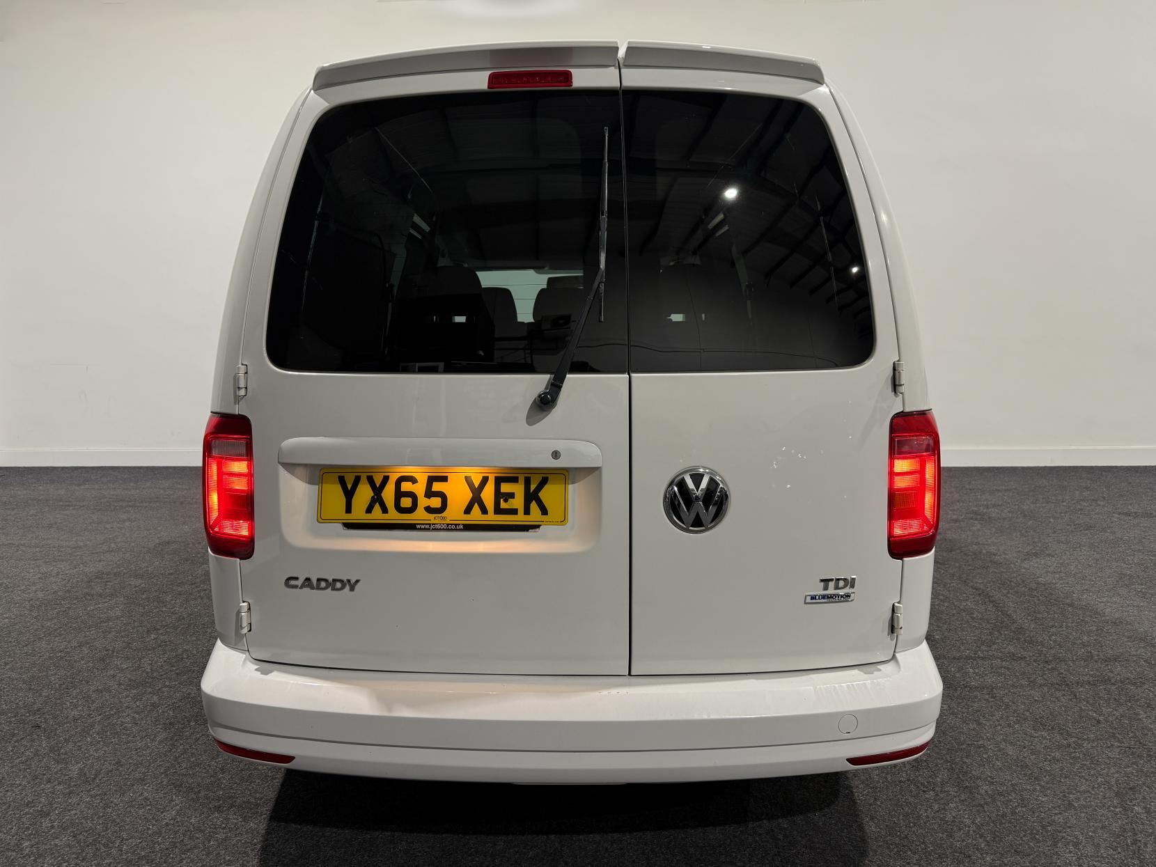 Volkswagen Caddy Maxi 2.0 TDi Maxi Combi Van 5dr Diesel Manual FWD (Window) (124 g/km, 101 bhp)