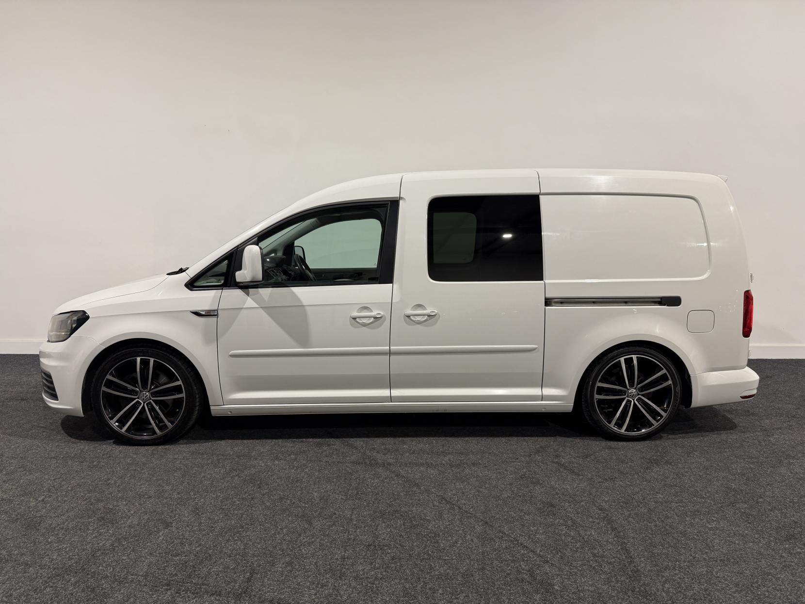 Volkswagen Caddy Maxi 2.0 TDi Maxi Combi Van 5dr Diesel Manual FWD (Window) (124 g/km, 101 bhp)