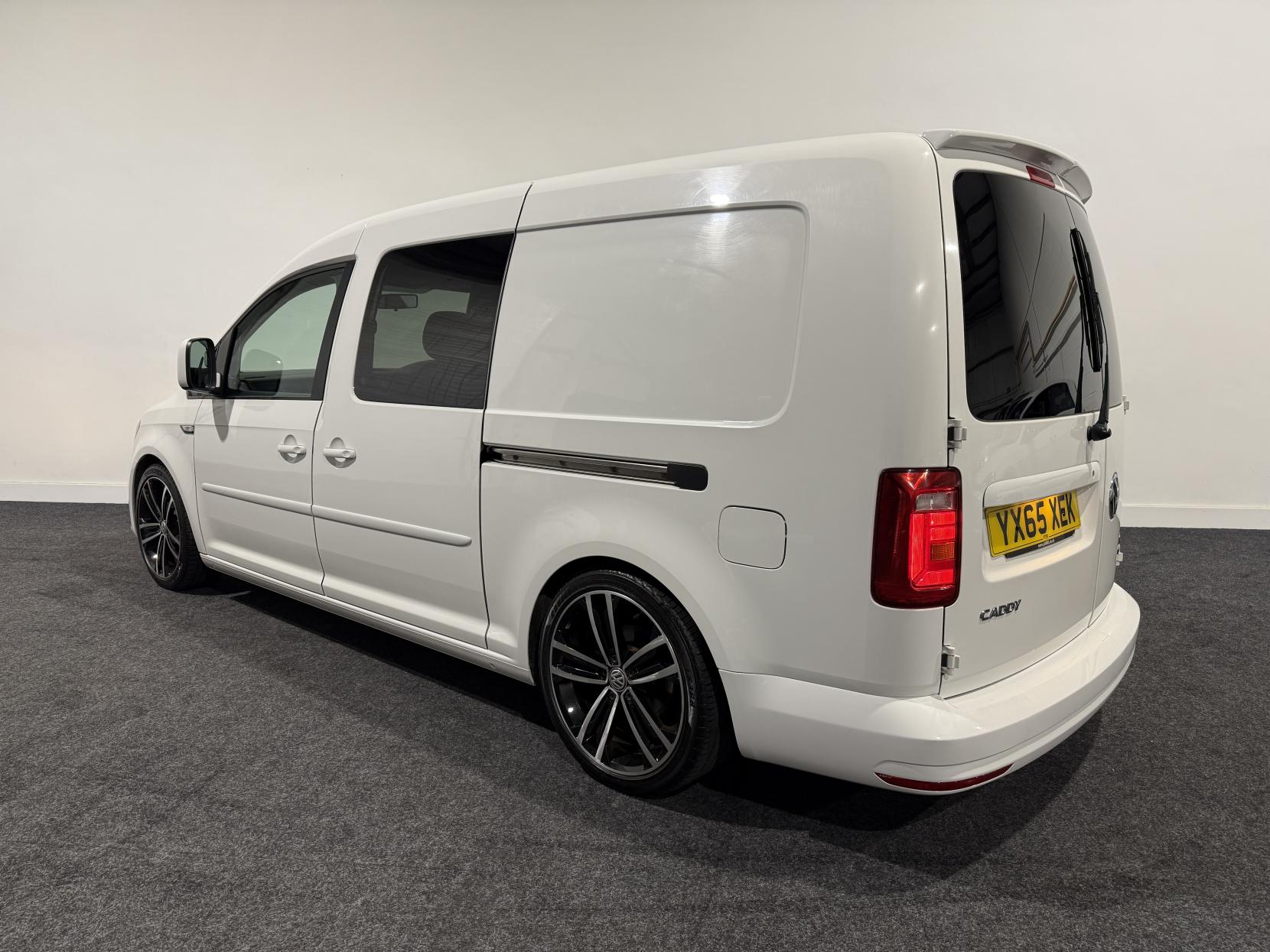 Volkswagen Caddy Maxi 2.0 TDi Maxi Combi Van 5dr Diesel Manual FWD (Window) (124 g/km, 101 bhp)