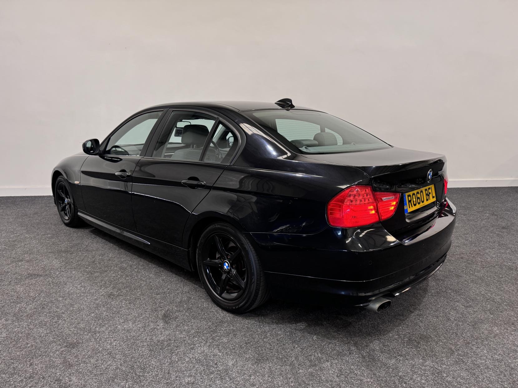 BMW 3 Series 2.0 320d ED EfficientDynamics Saloon 4dr Diesel Manual Euro 5 (s/s) (163 ps)