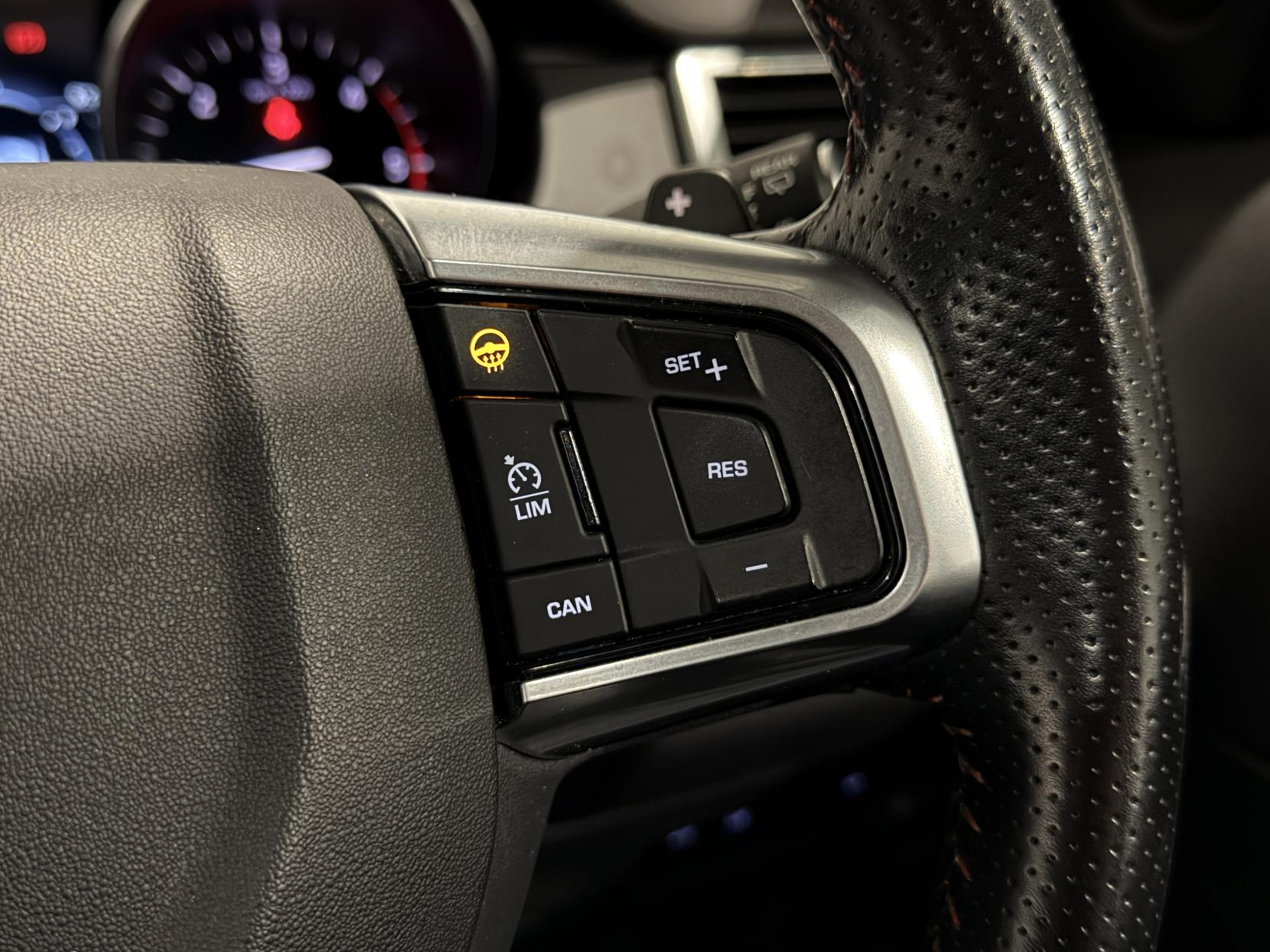 Land Rover Discovery Sport 2.0 TD4 HSE Dynamic Lux SUV 5dr Diesel Auto 4WD Euro 6 (s/s) (180 ps)