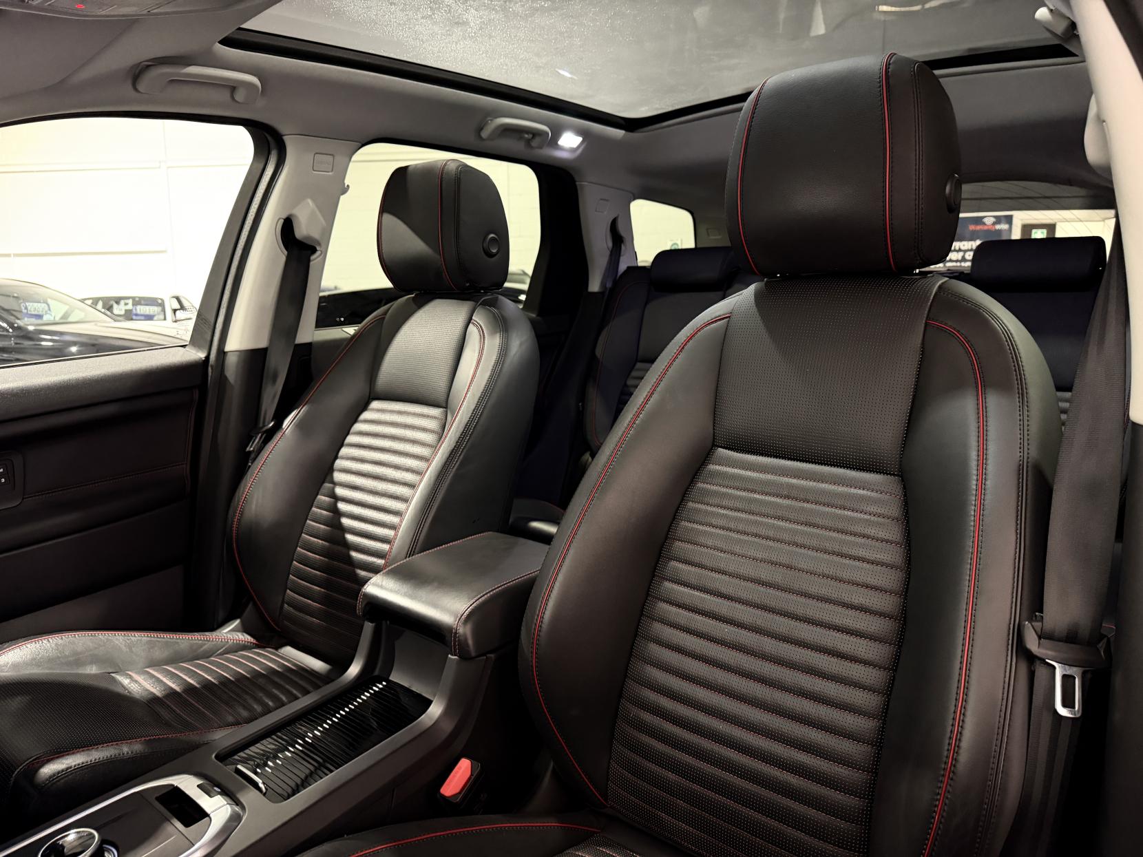 Land Rover Discovery Sport 2.0 TD4 HSE Dynamic Lux SUV 5dr Diesel Auto 4WD Euro 6 (s/s) (180 ps)