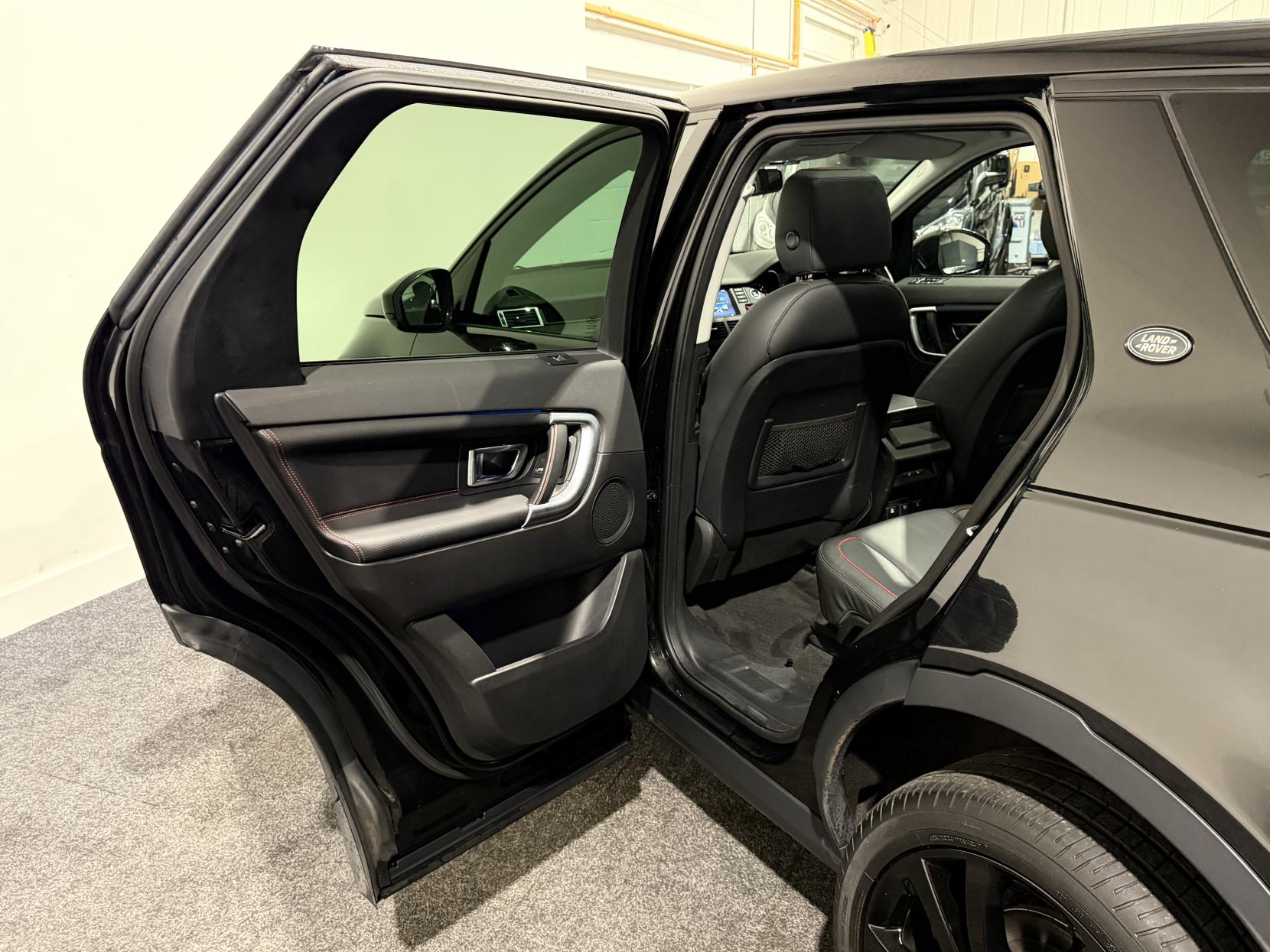 Land Rover Discovery Sport 2.0 TD4 HSE Dynamic Lux SUV 5dr Diesel Auto 4WD Euro 6 (s/s) (180 ps)