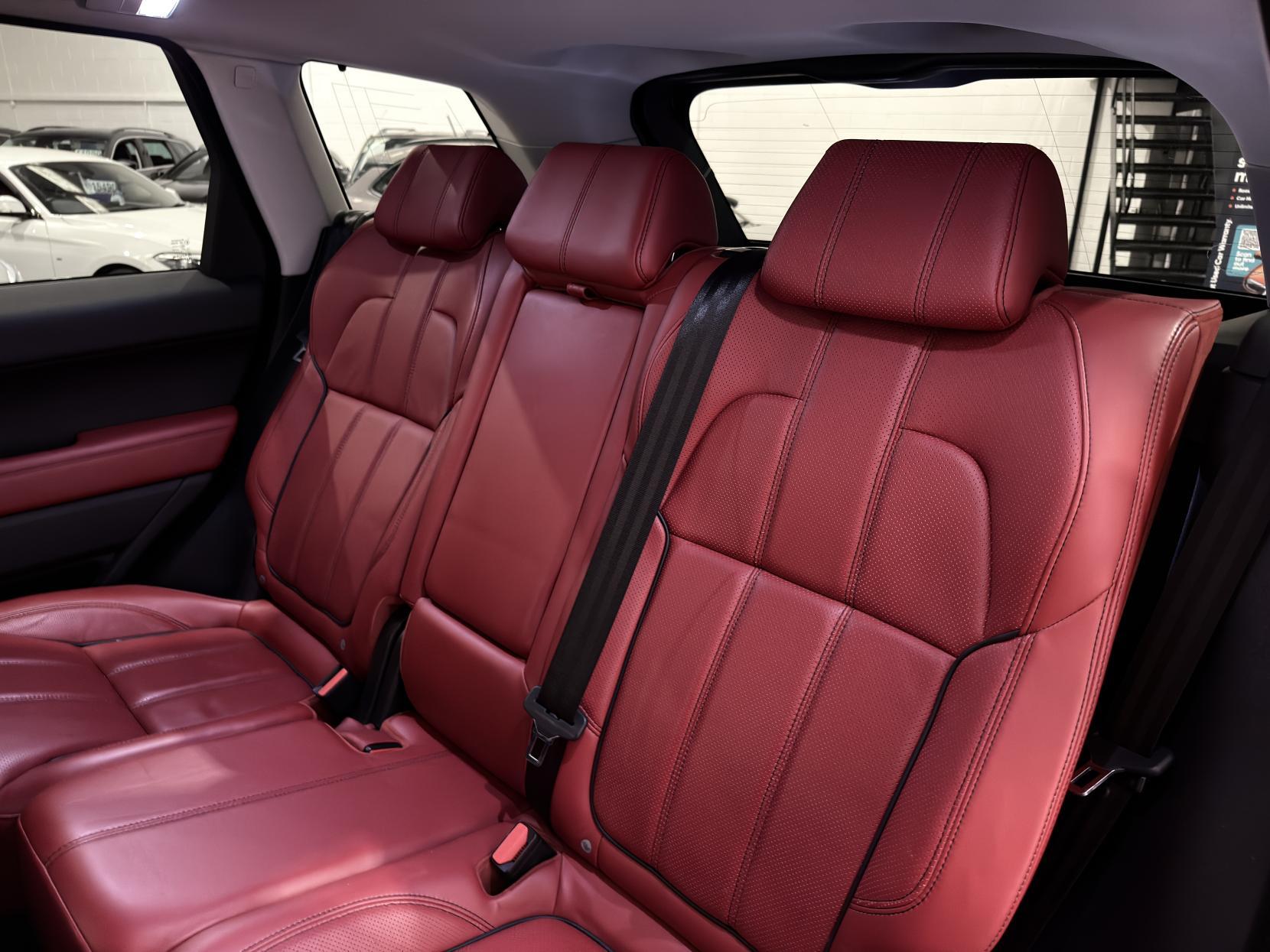 Land Rover Range Rover Sport 3.0 SD V6 HSE Dynamic SUV 5dr Diesel Auto 4WD Euro 6 (s/s) (306 ps)