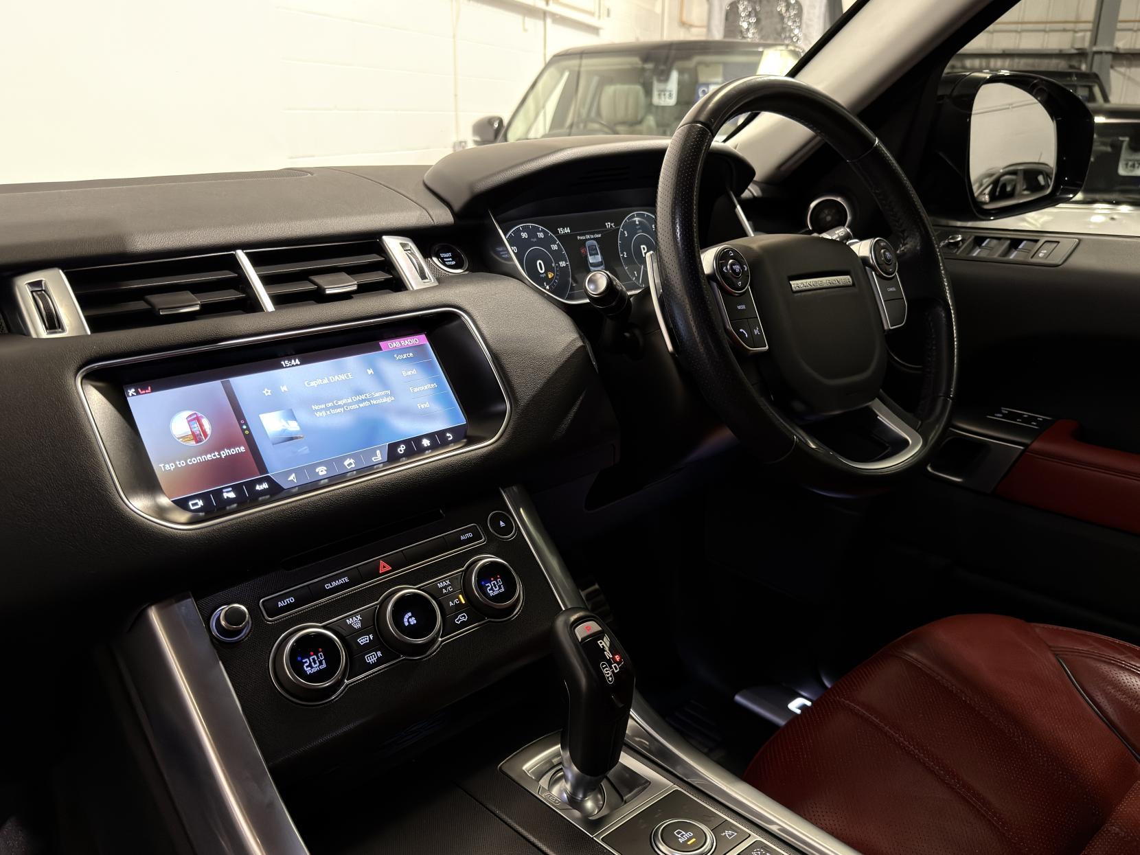 Land Rover Range Rover Sport 3.0 SD V6 HSE Dynamic SUV 5dr Diesel Auto 4WD Euro 6 (s/s) (306 ps)