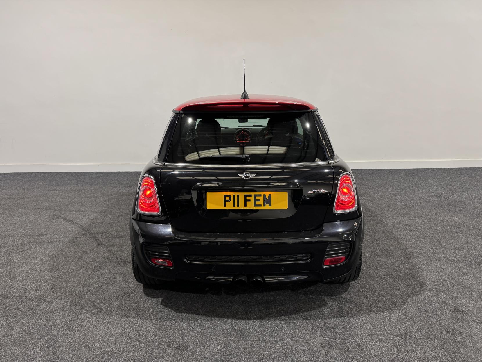 MINI Hatch 1.6 John Cooper Works Hatchback 3dr Petrol Manual Euro 5 (s/s) (211 ps)