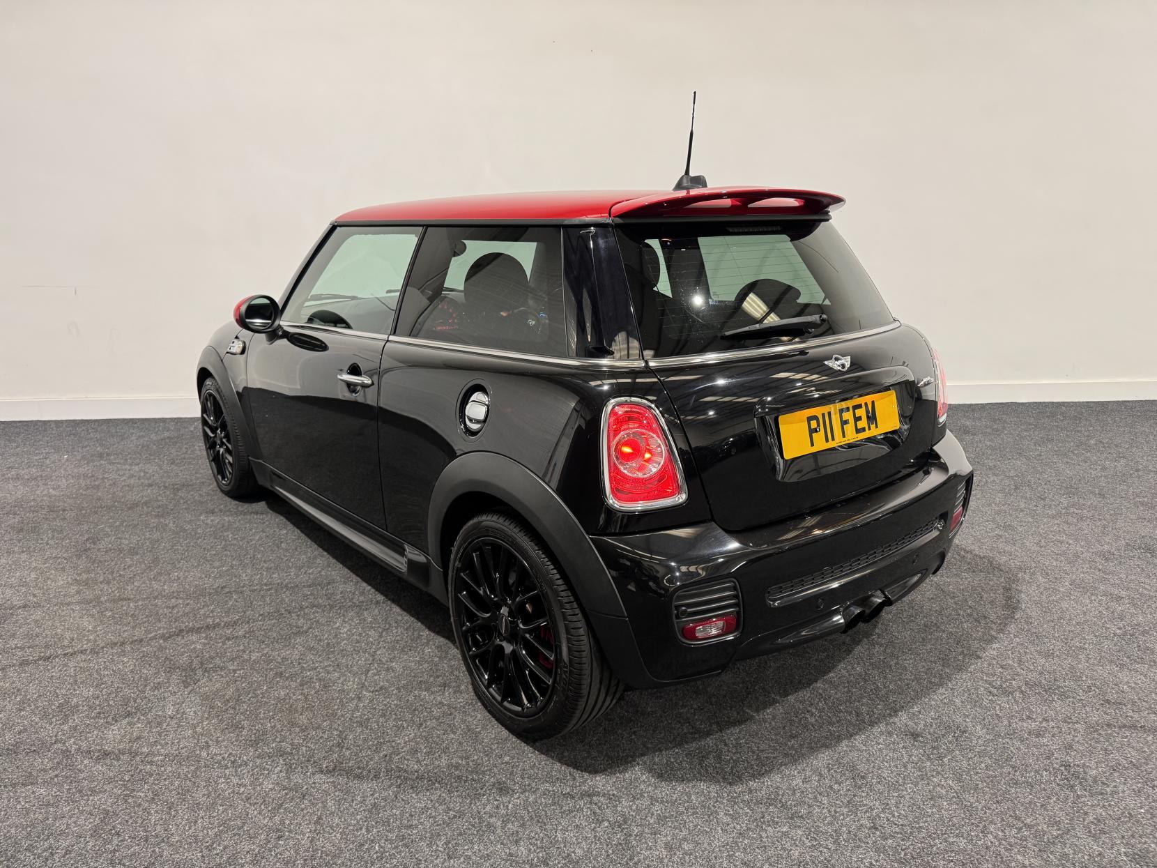 MINI Hatch 1.6 John Cooper Works Hatchback 3dr Petrol Manual Euro 5 (s/s) (211 ps)