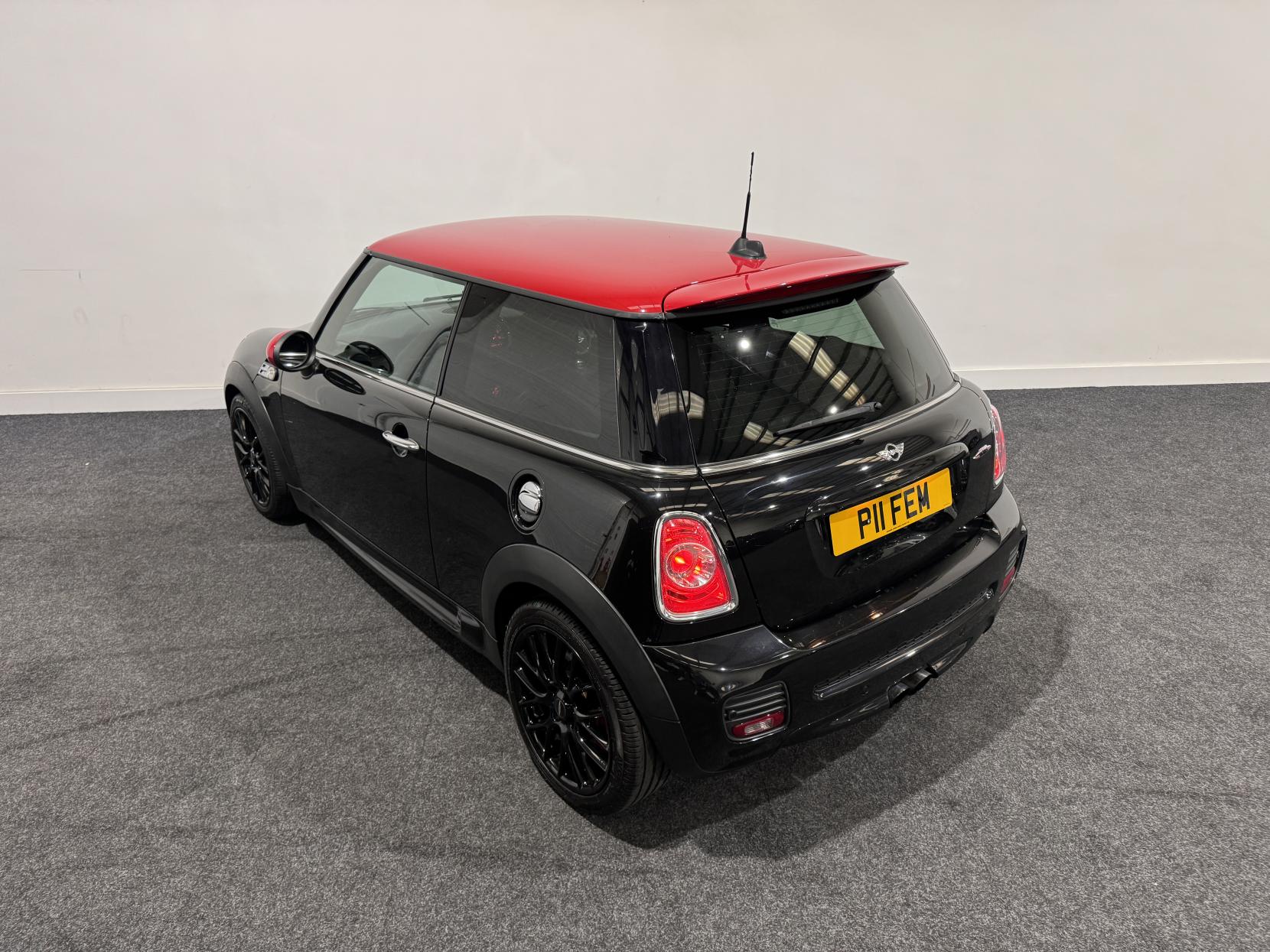 MINI Hatch 1.6 John Cooper Works Hatchback 3dr Petrol Manual Euro 5 (s/s) (211 ps)