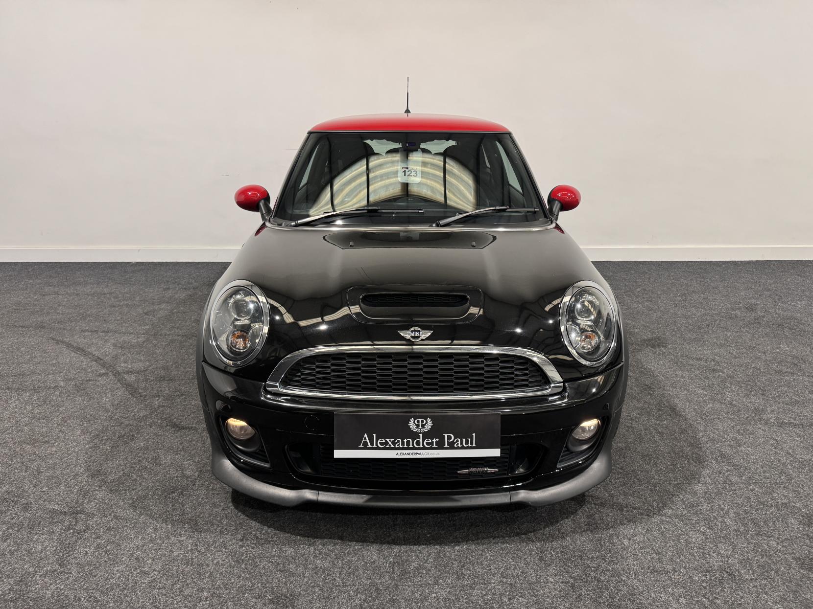 MINI Hatch 1.6 John Cooper Works Hatchback 3dr Petrol Manual Euro 5 (s/s) (211 ps)