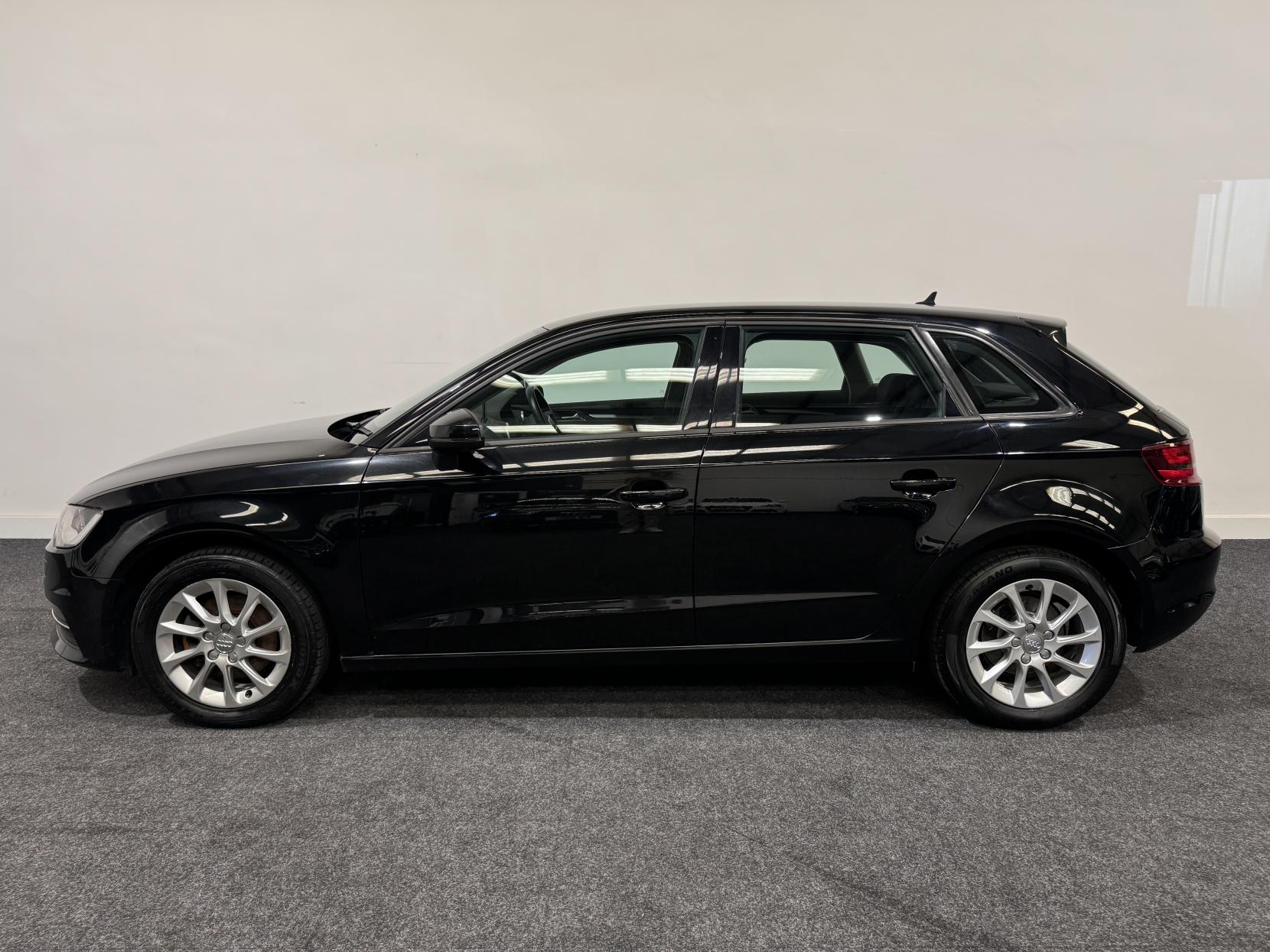 Audi A3 1.6 TDI SE Sportback 5dr Diesel Manual Euro 6 (s/s) (110 ps)