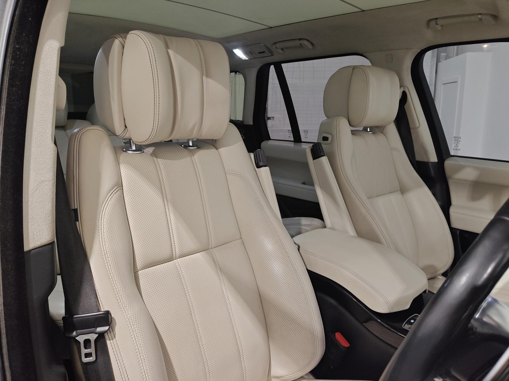 Land Rover Range Rover 4.4 SD V8 Autobiography SUV 5dr Diesel Auto 4WD Euro 6 (s/s) (339 ps)
