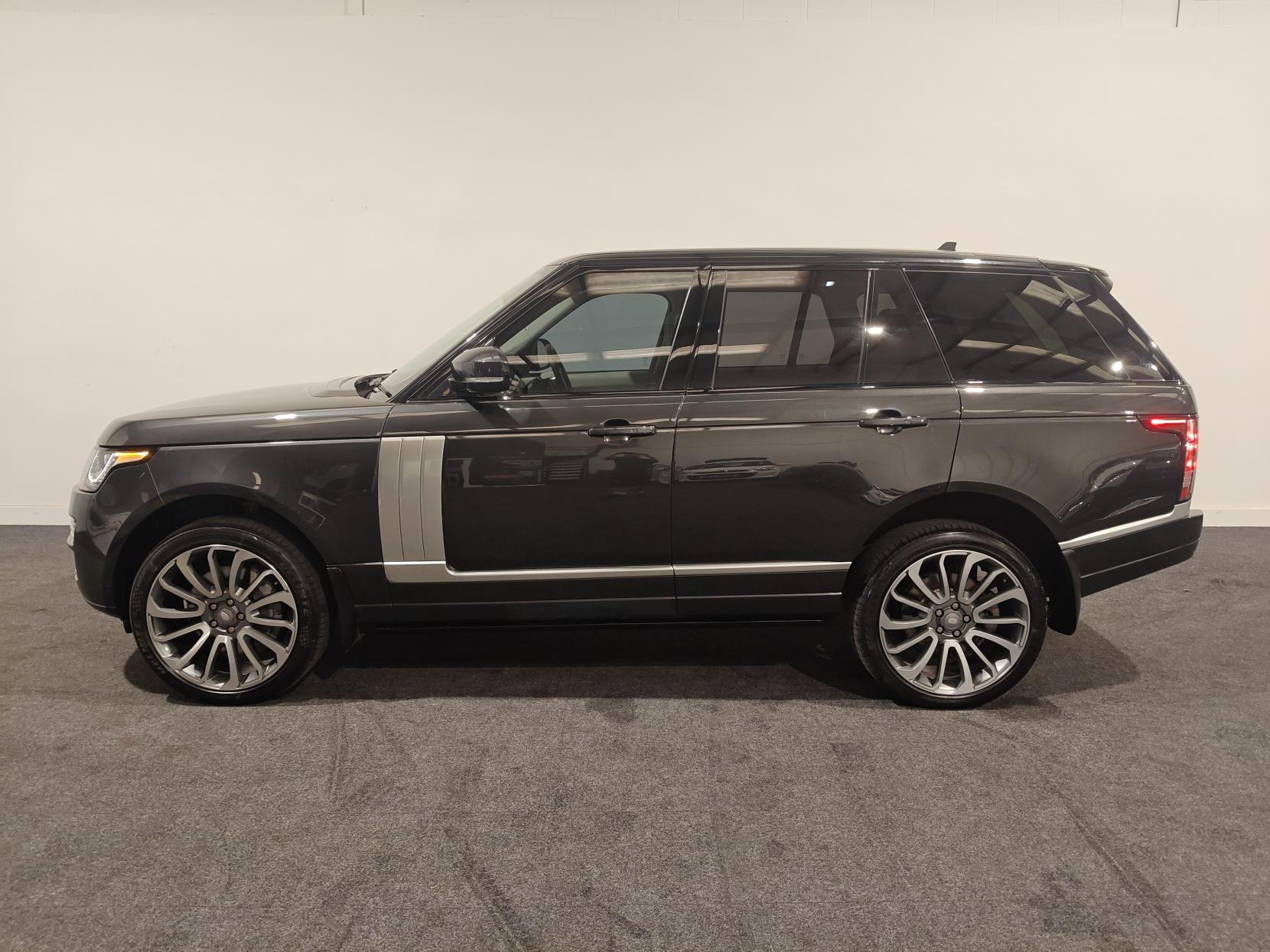 Land Rover Range Rover 4.4 SD V8 Autobiography SUV 5dr Diesel Auto 4WD Euro 6 (s/s) (339 ps)