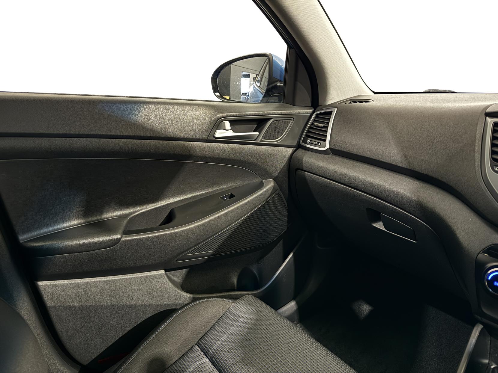 Hyundai TUCSON 1.7 CRDi Blue Drive SE Nav SUV 5dr Diesel Manual Euro 6 (s/s) (116 ps)