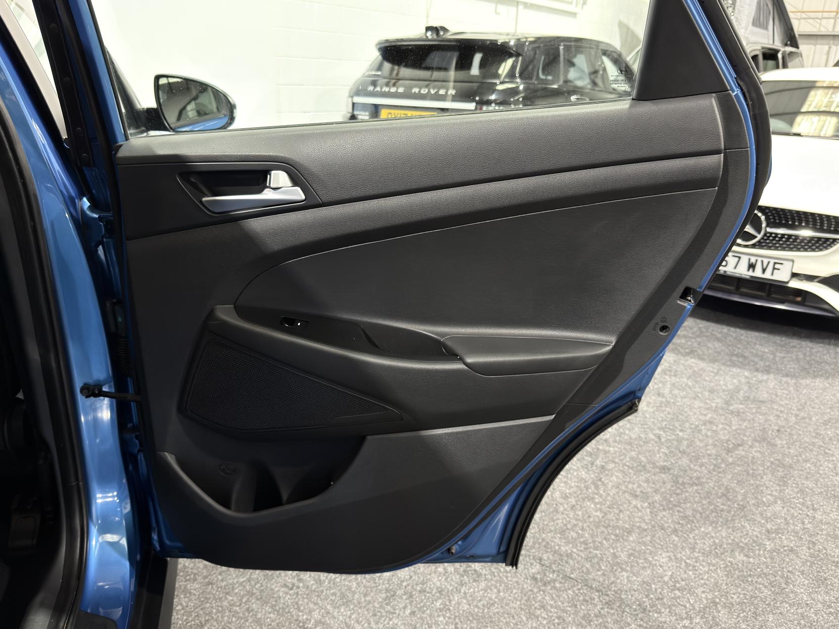 Hyundai TUCSON 1.7 CRDi Blue Drive SE Nav SUV 5dr Diesel Manual Euro 6 (s/s) (116 ps)