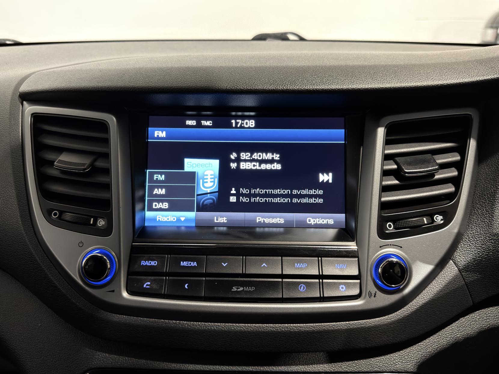 Hyundai TUCSON 1.7 CRDi Blue Drive SE Nav SUV 5dr Diesel Manual Euro 6 (s/s) (116 ps)